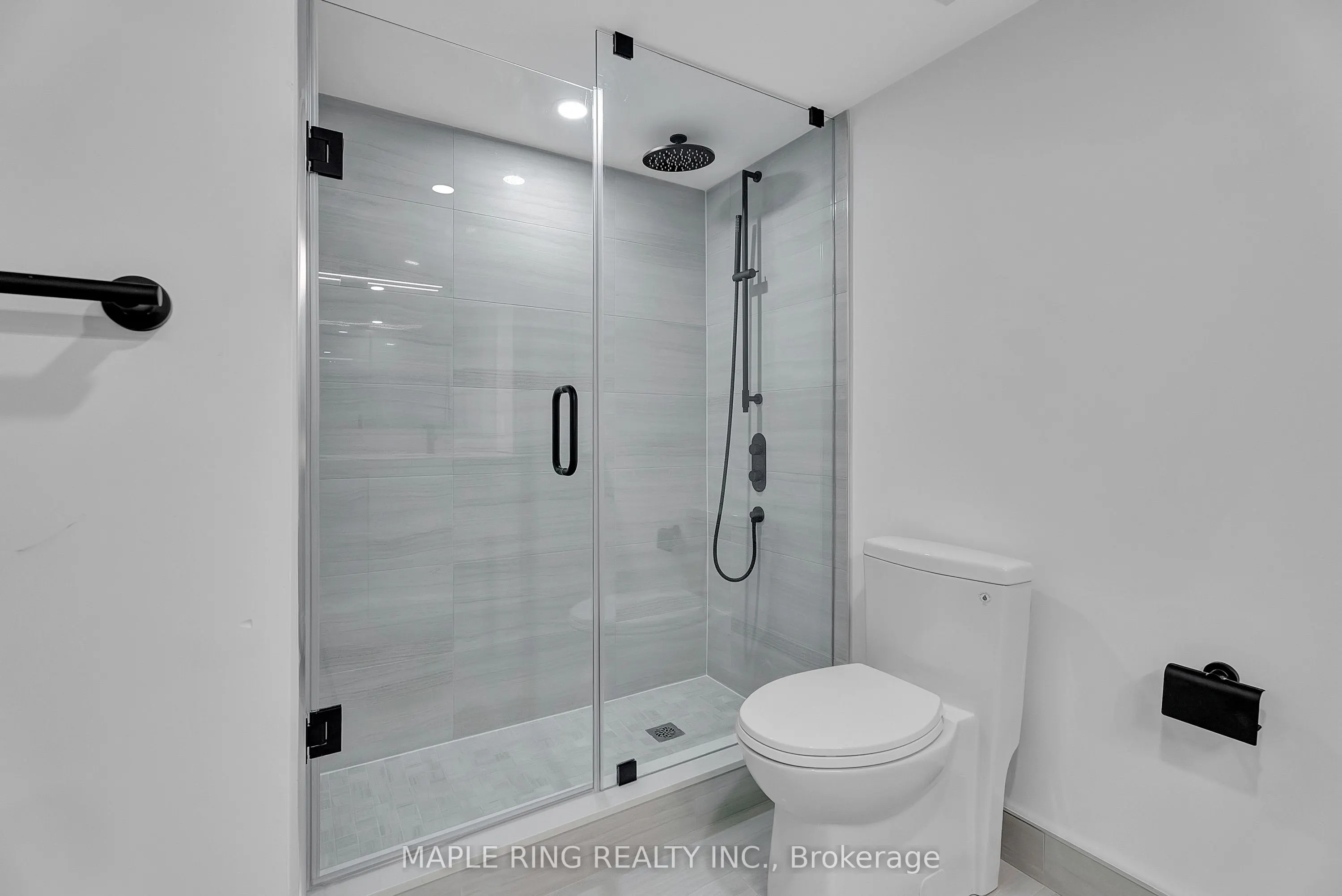 2489 Taunton Road, #105