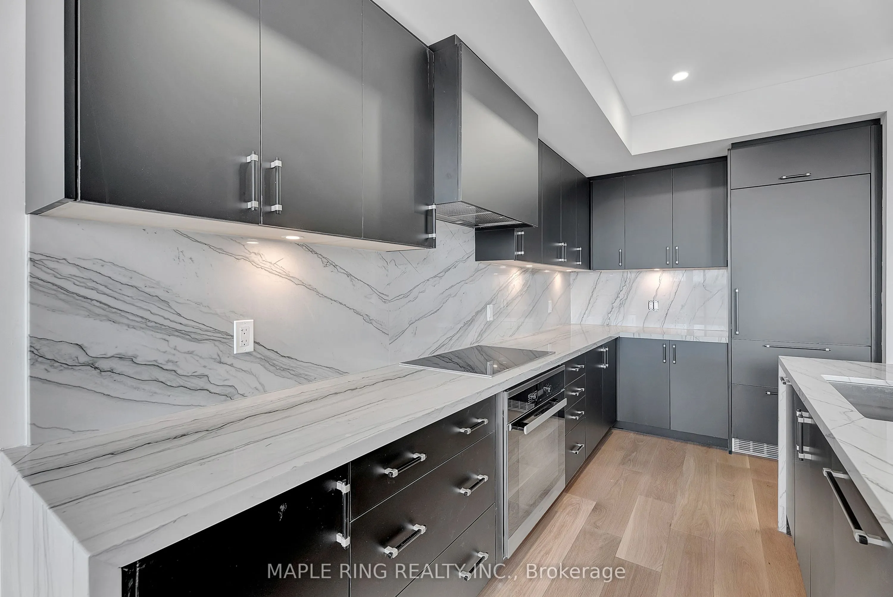 2489 Taunton Road, #105