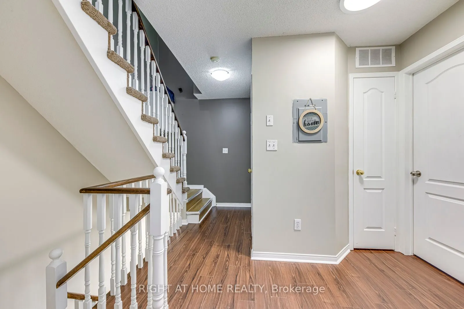 605 Shoreline Drive, #8