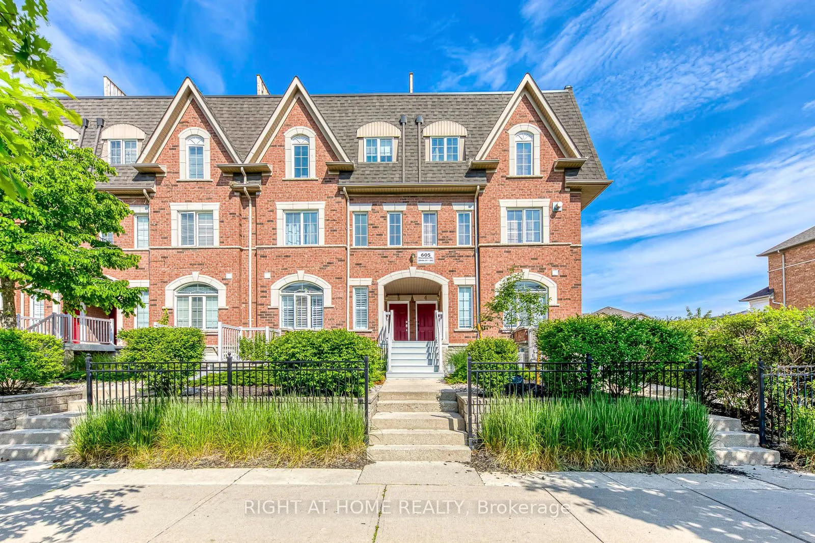 605 Shoreline Drive, #8