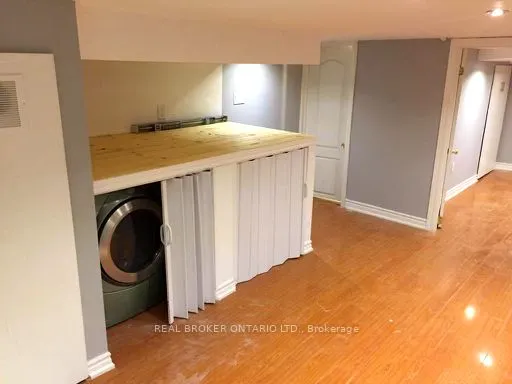 827 St Clarens Avenue, #Lower Level