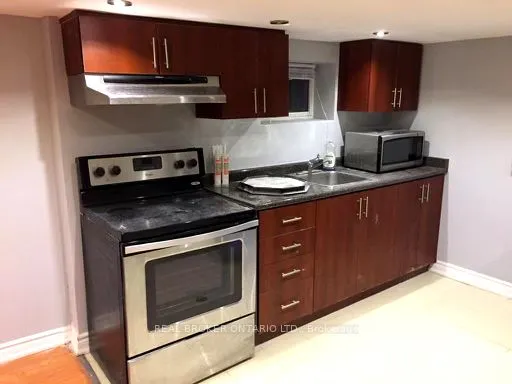 827 St Clarens Avenue, #Lower Level