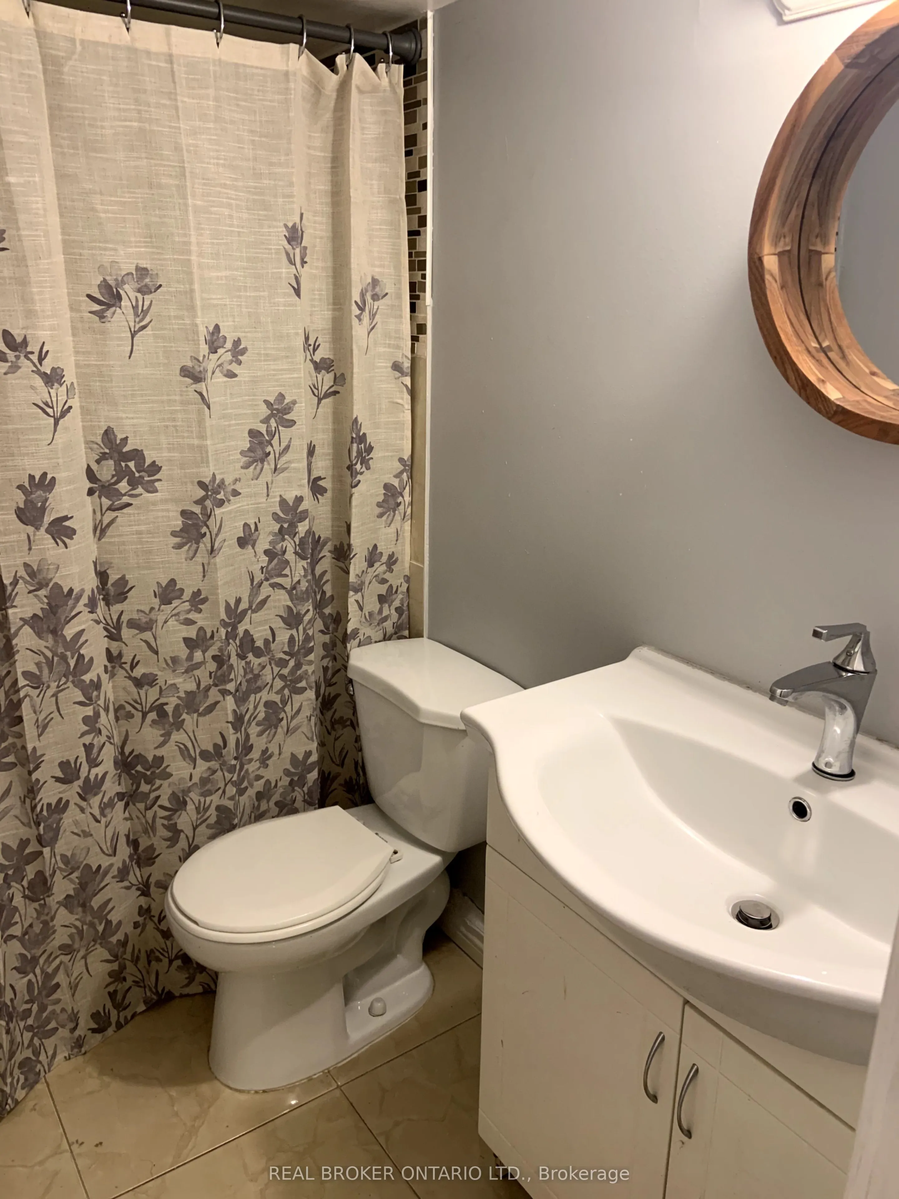 827 St Clarens Avenue, #Lower Level