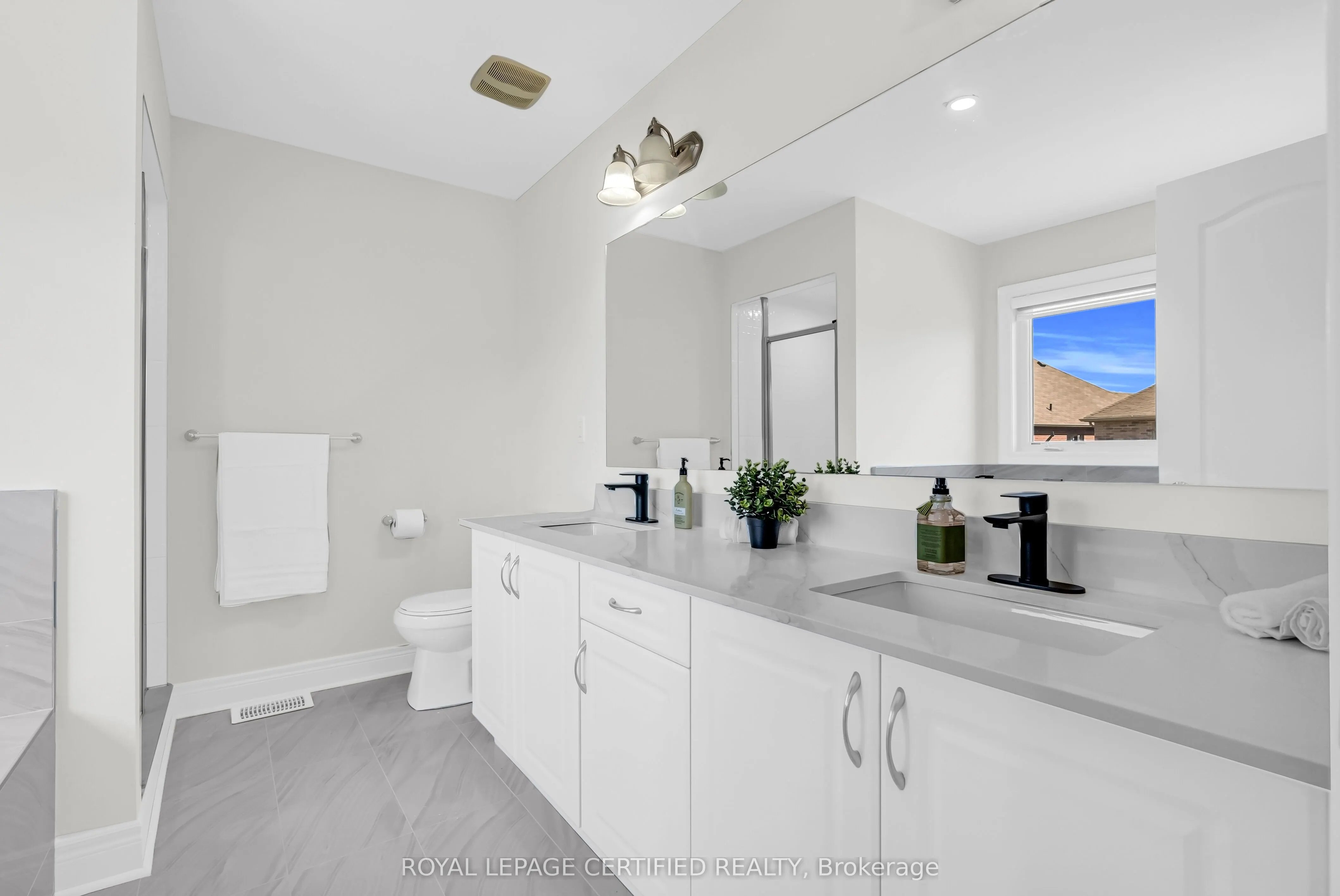 61 Dunley Crescent