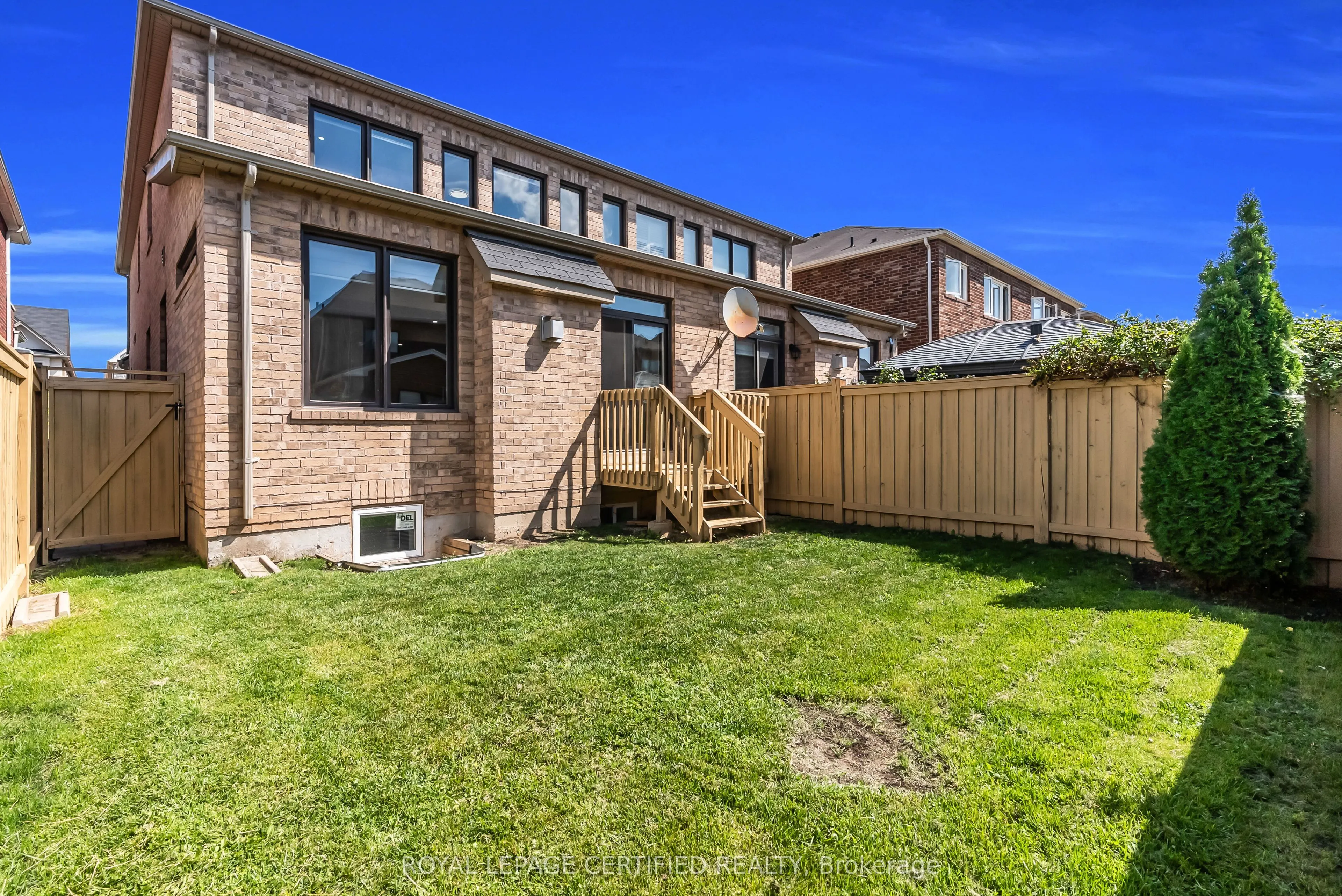 61 Dunley Crescent