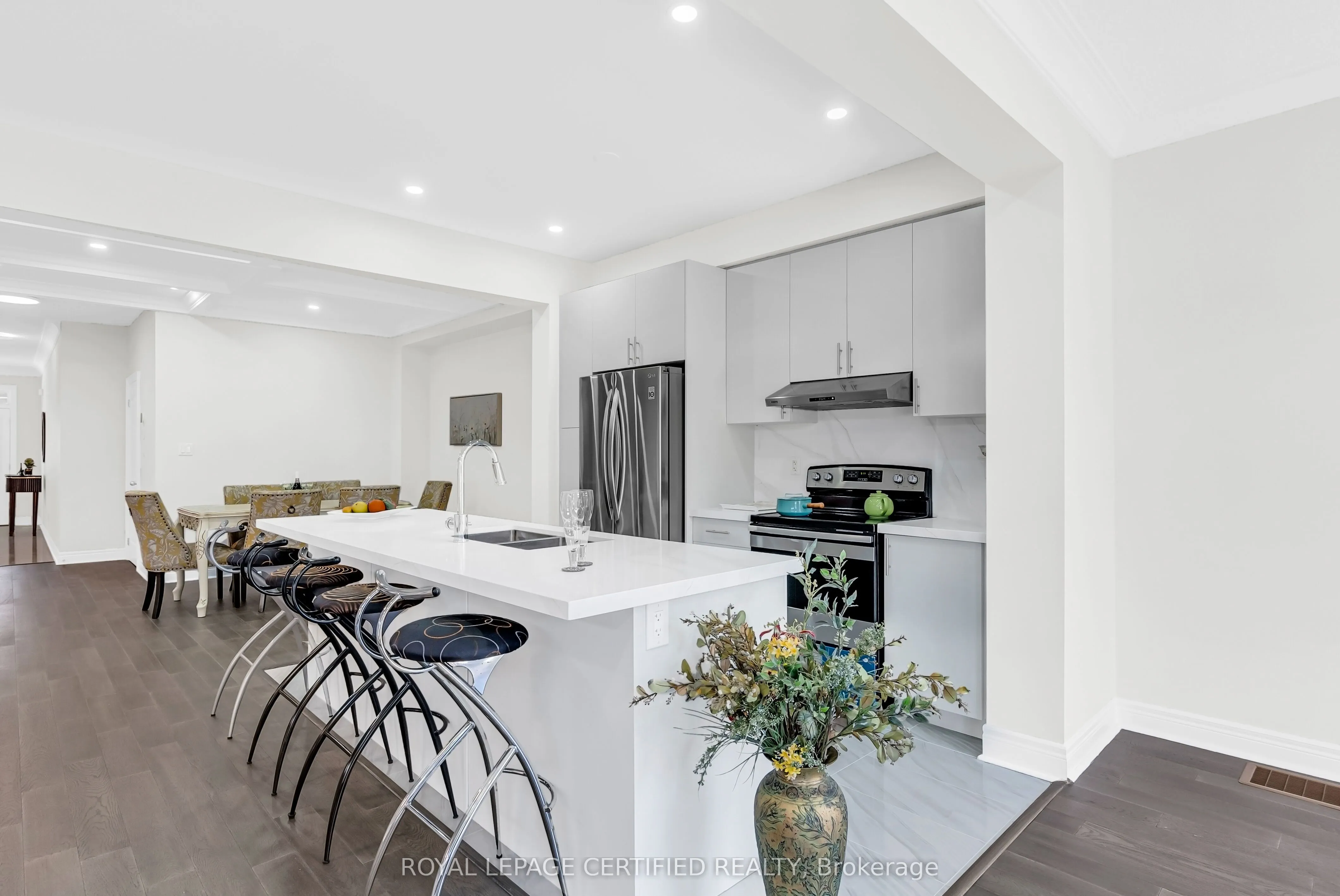 61 Dunley Crescent