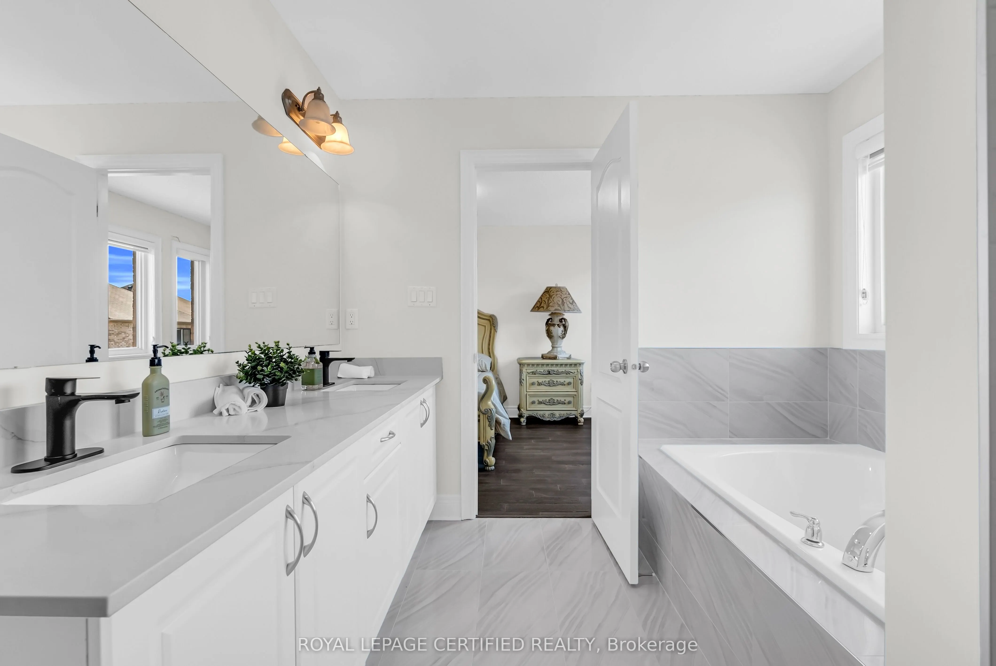 61 Dunley Crescent