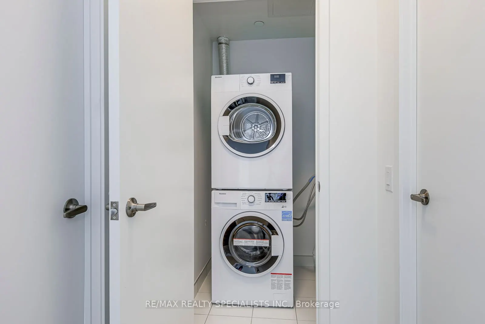 2485 EGLINTON Avenue, #1018