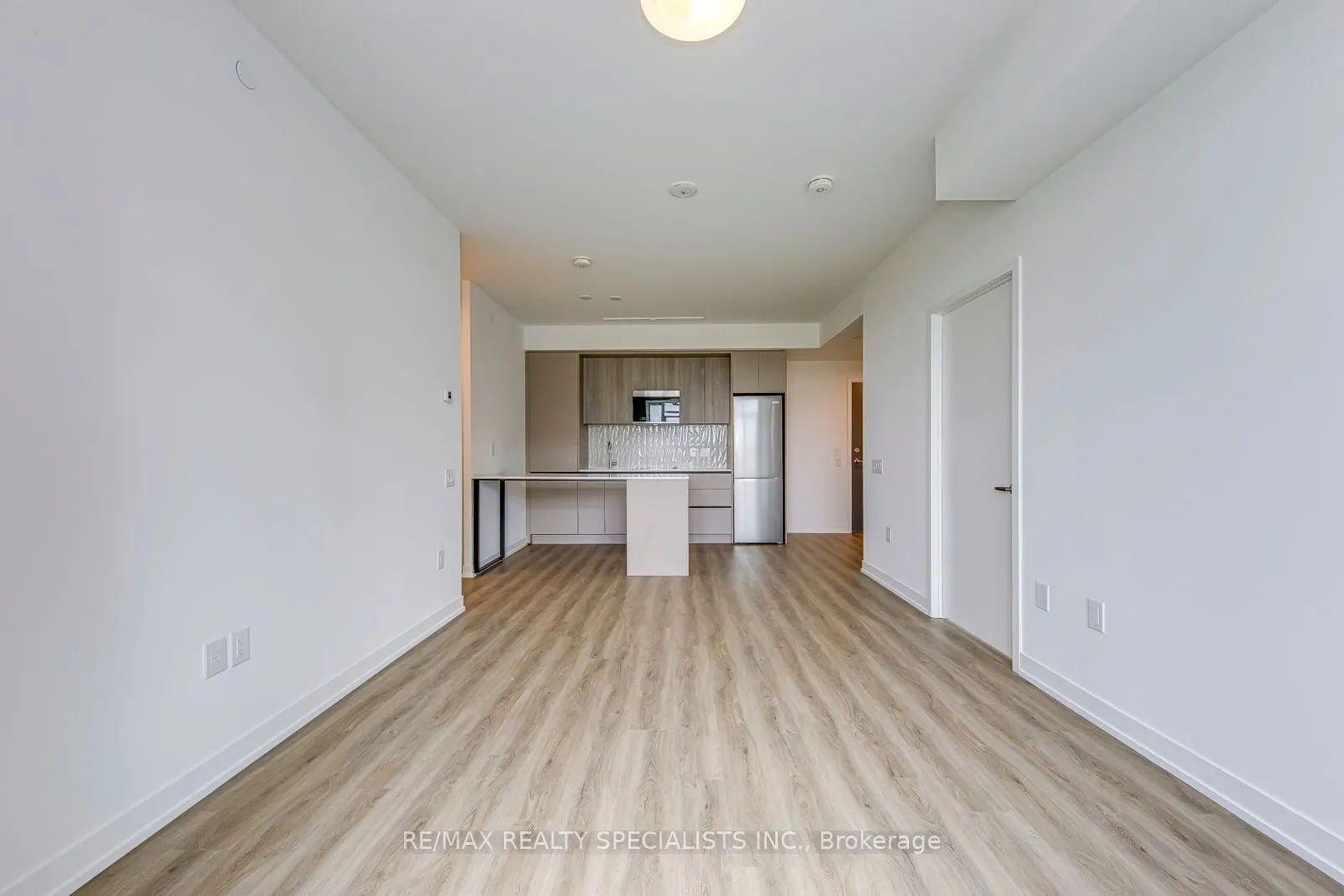 2485 EGLINTON Avenue, #1018