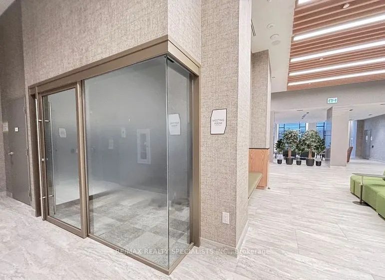 2485 EGLINTON Avenue, #1018