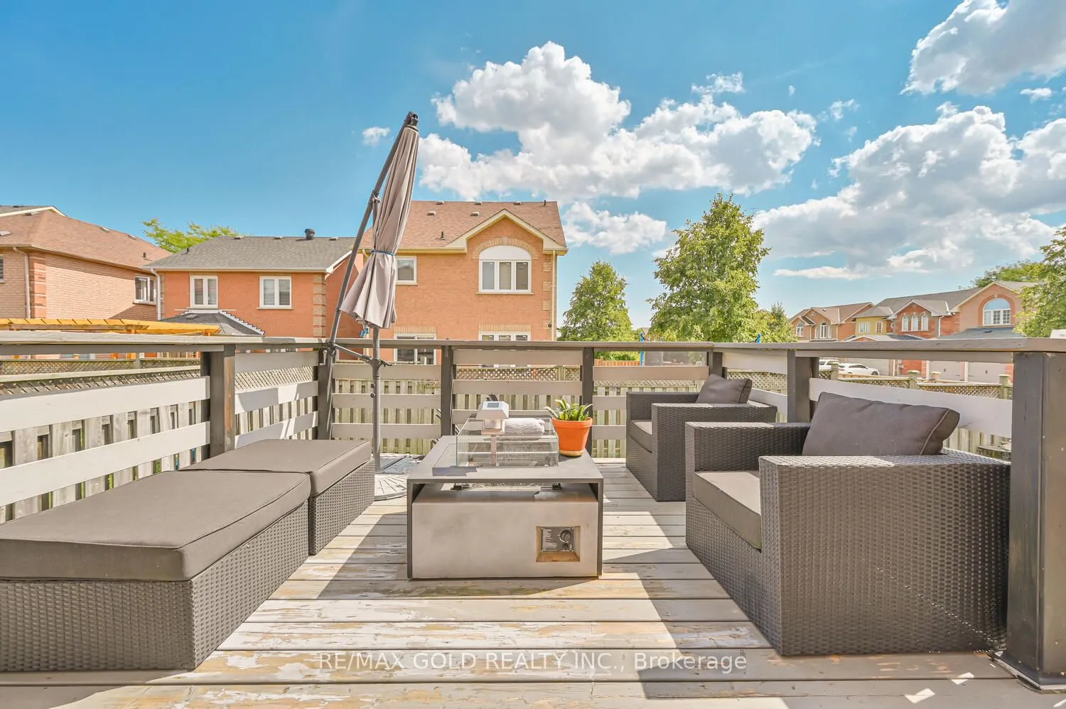 122 White Tail Crescent