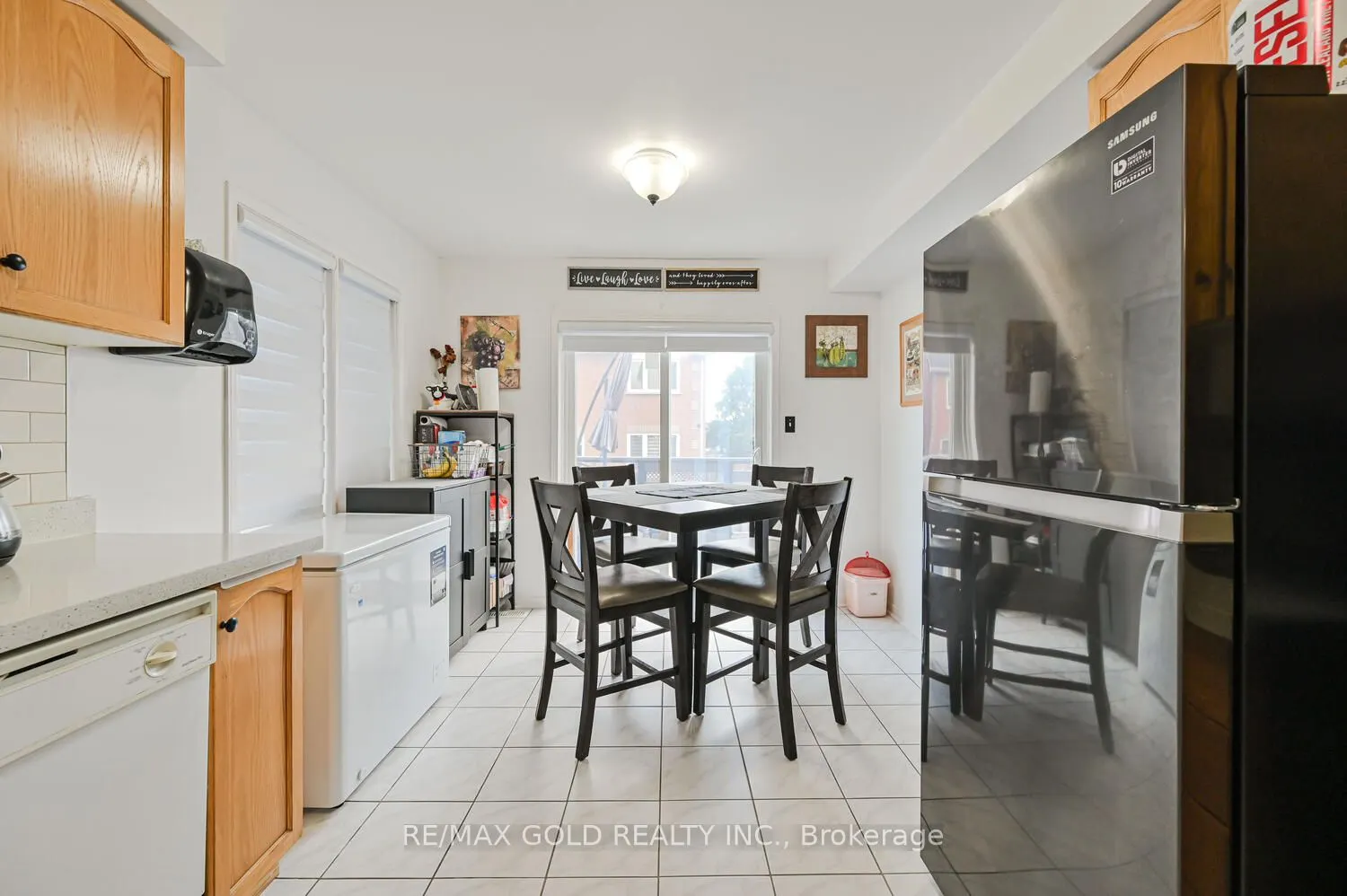 122 White Tail Crescent