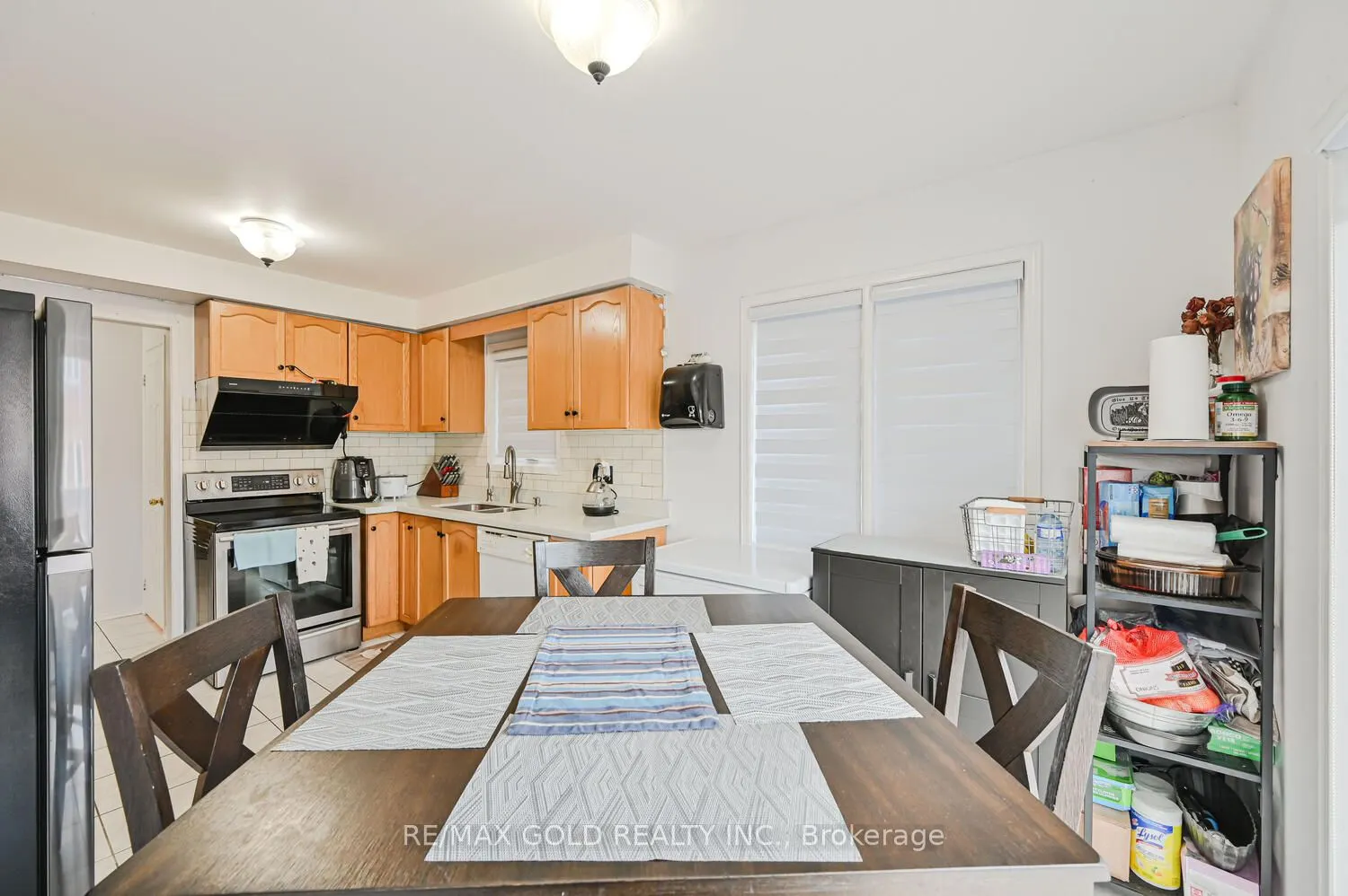 122 White Tail Crescent