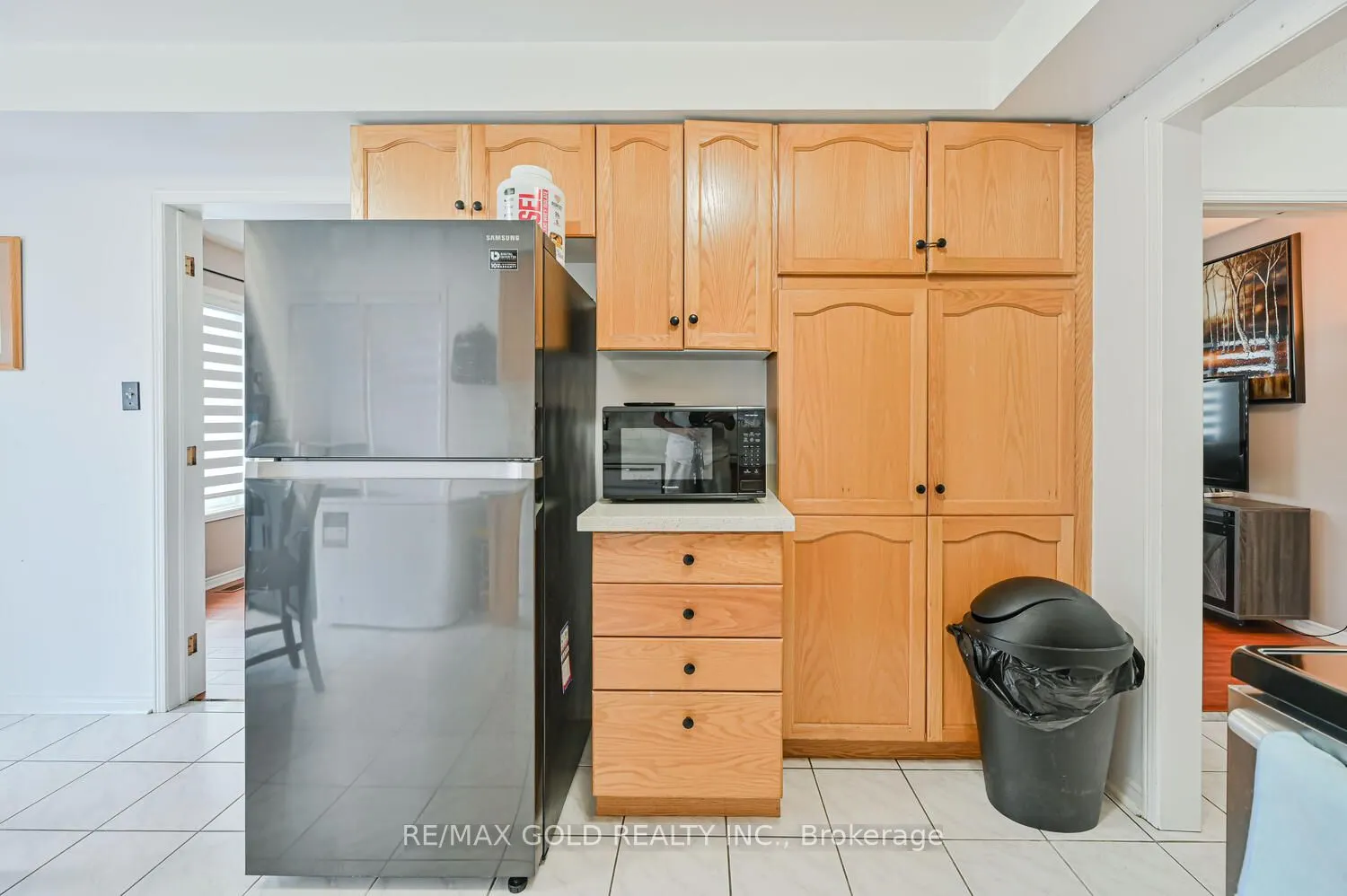 122 White Tail Crescent