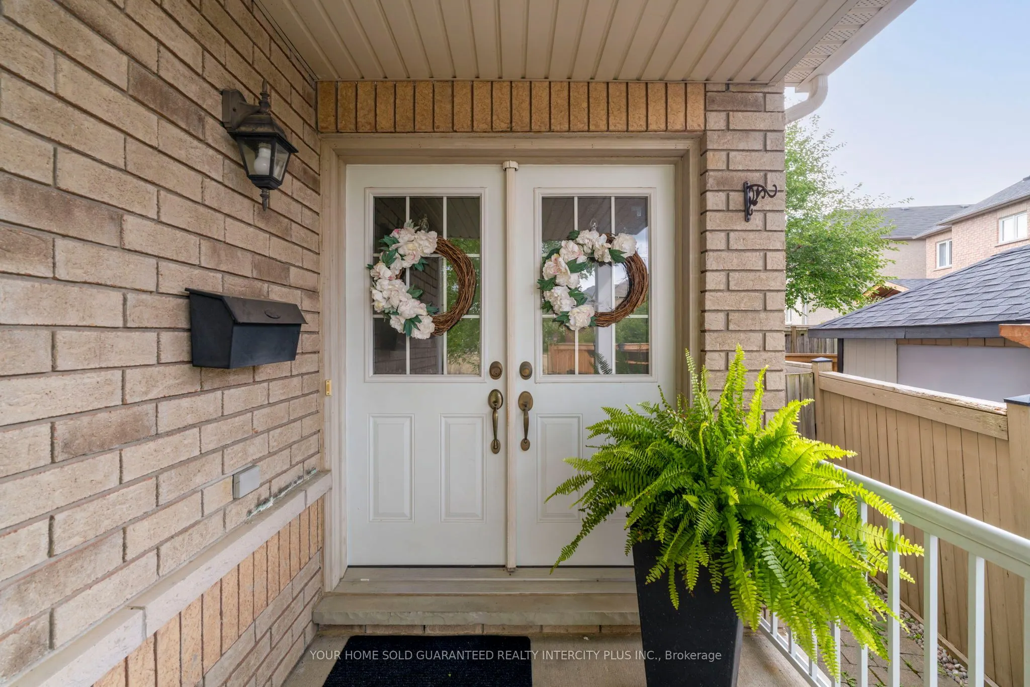 44 Eagleview Way
