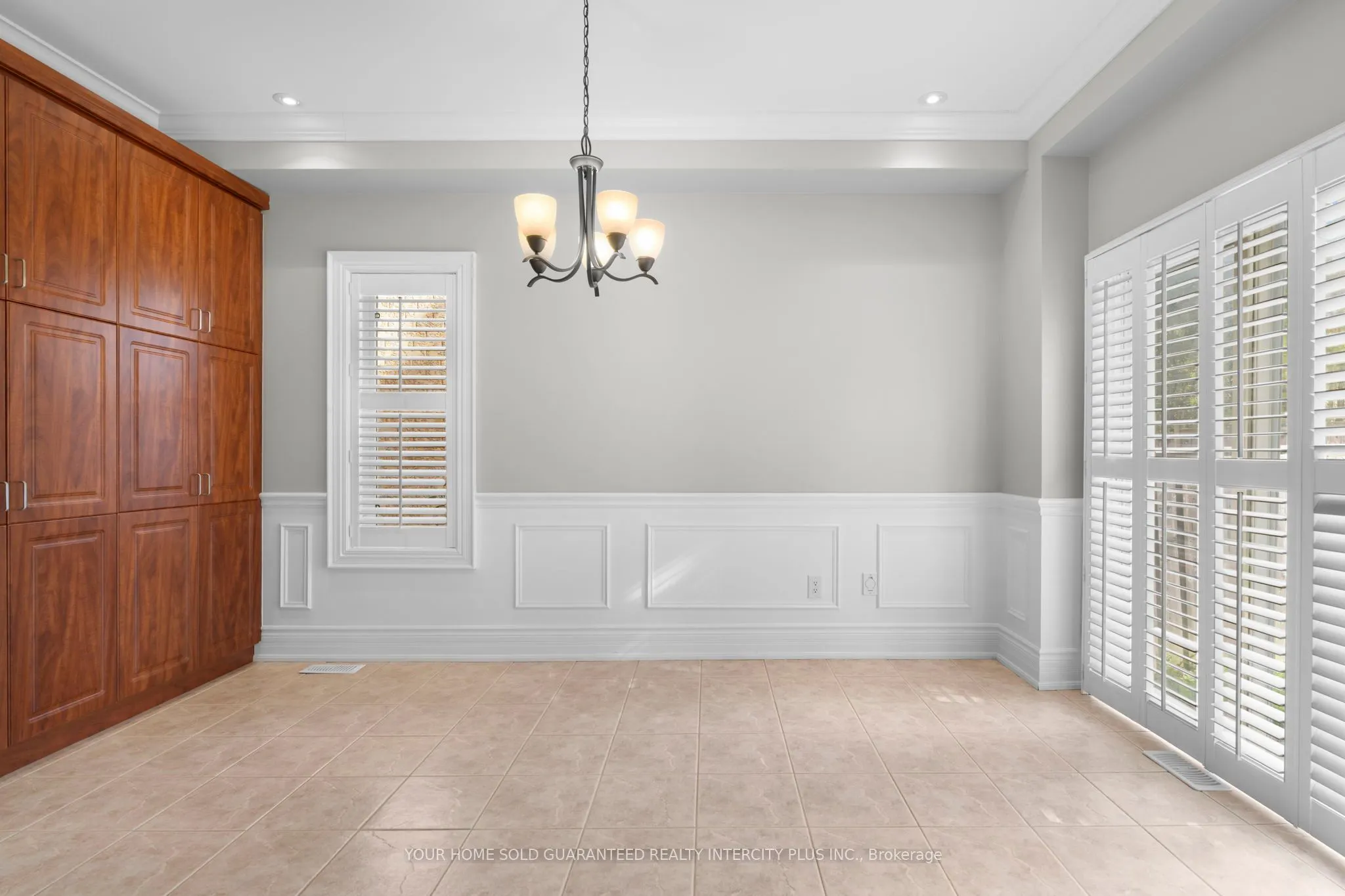 44 Eagleview Way