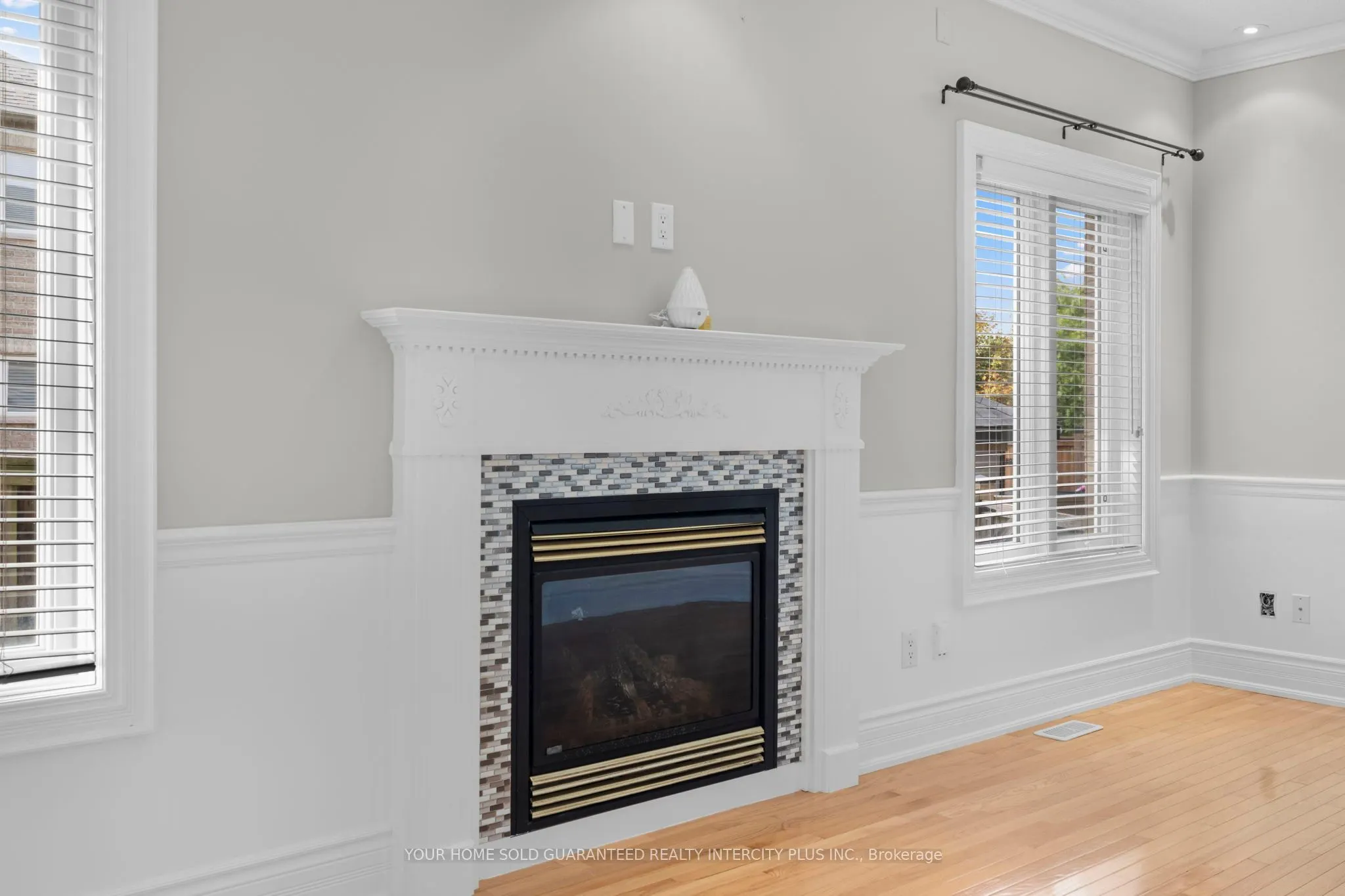 44 Eagleview Way