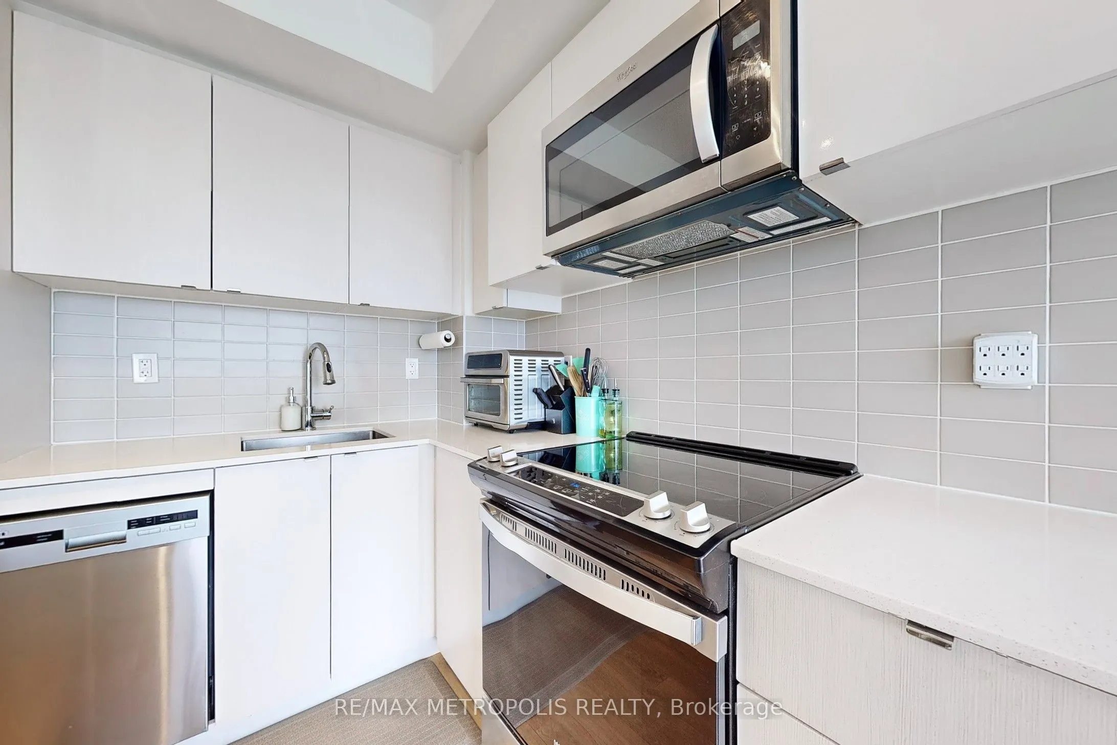 1461 Lawrence Avenue W, #2103
