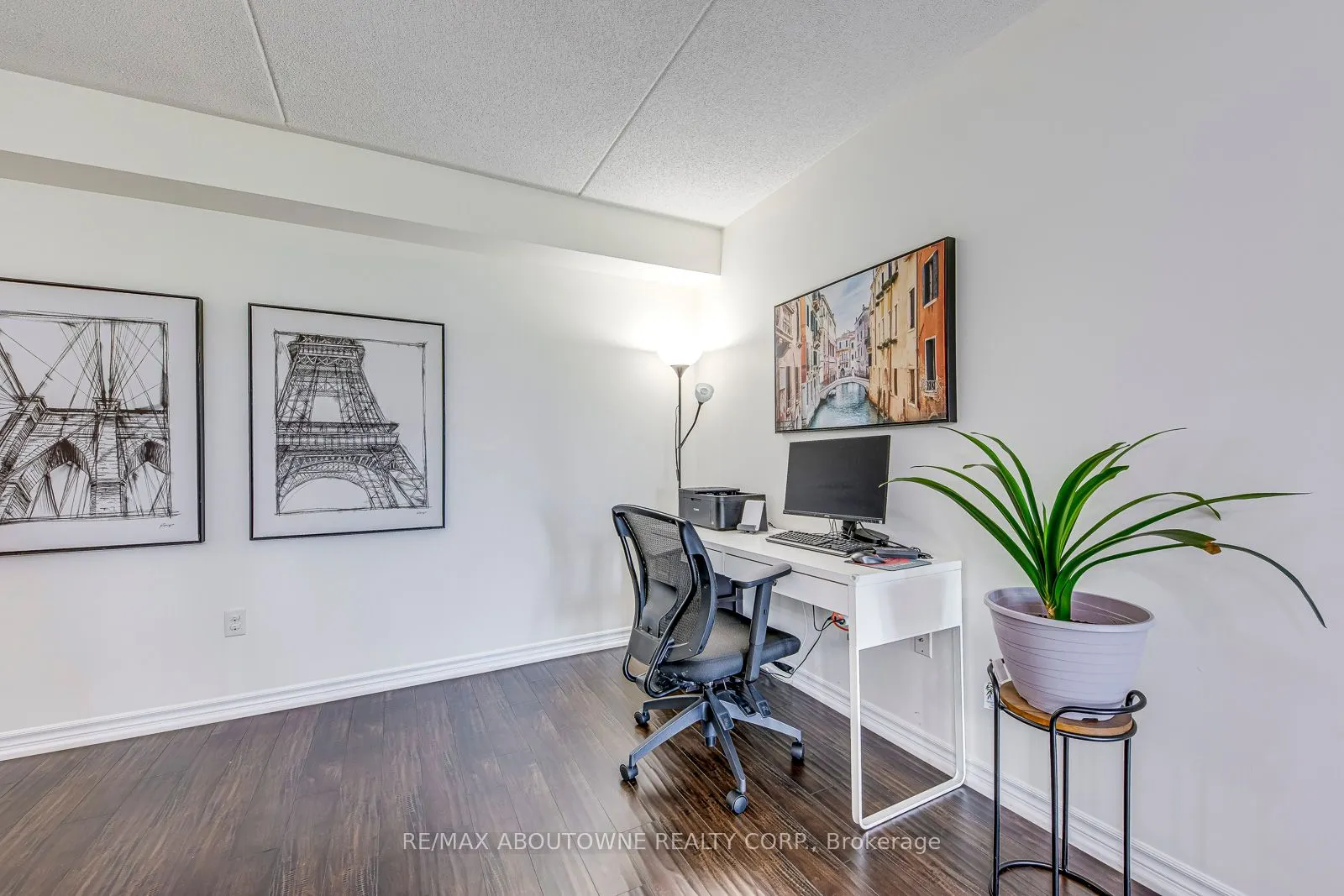 1370 Main Street E, #312