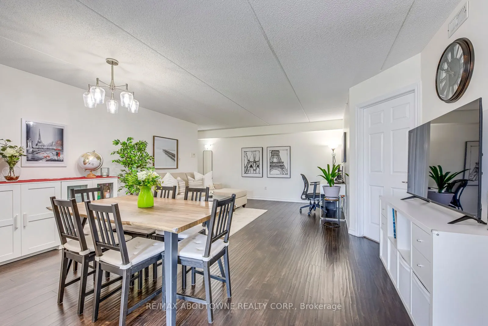 1370 Main Street E, #312