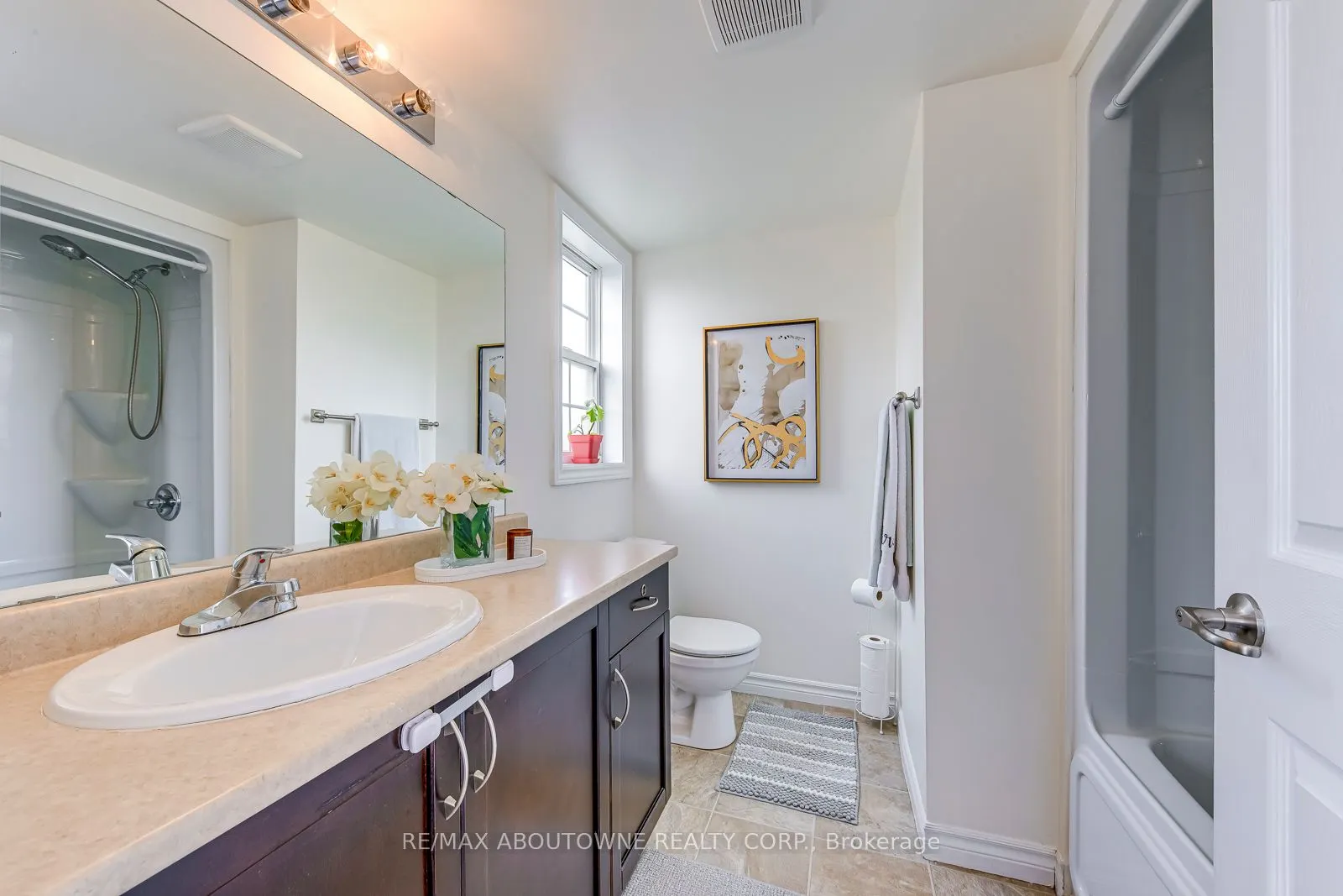1370 Main Street E, #312