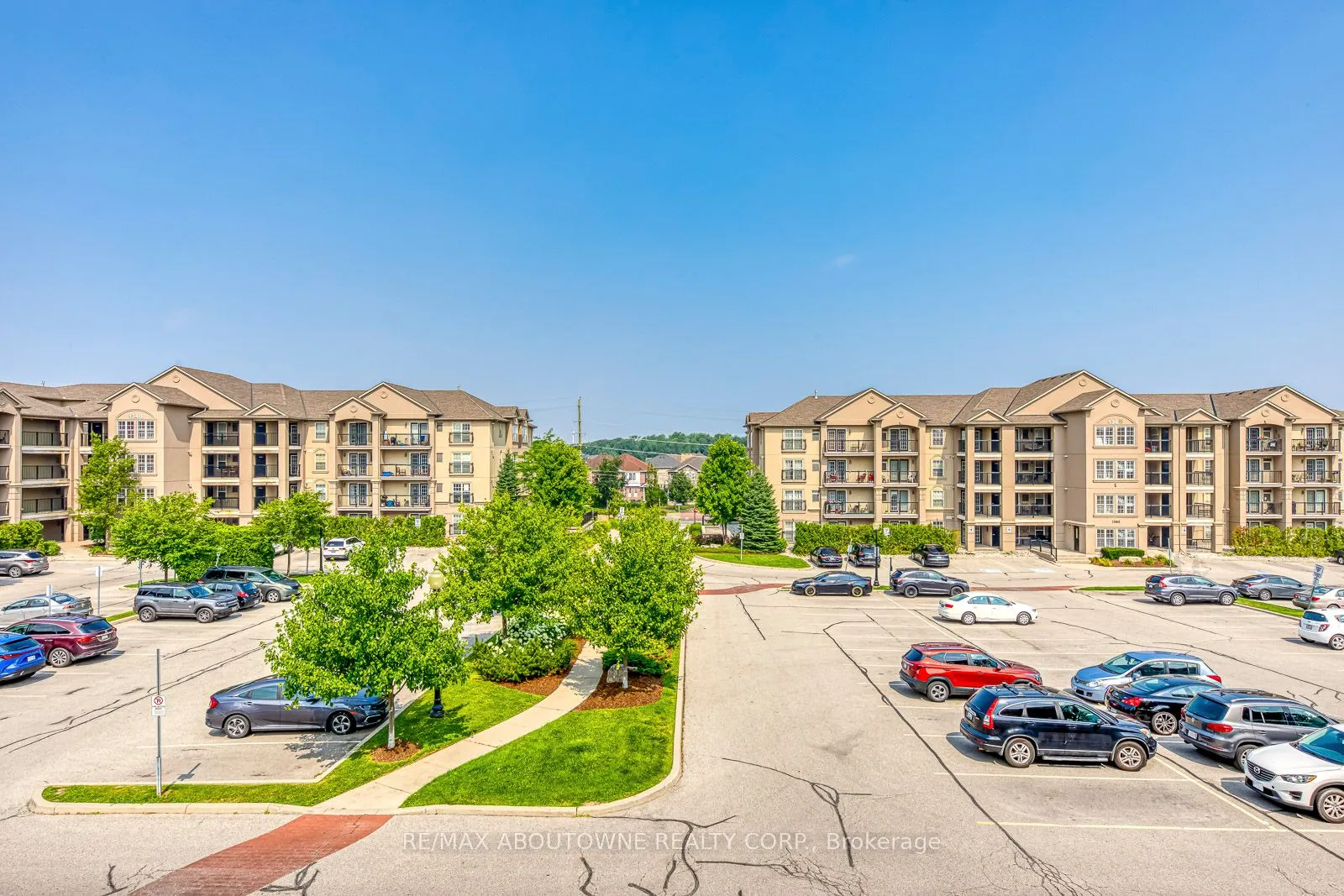 1370 Main Street E, #312