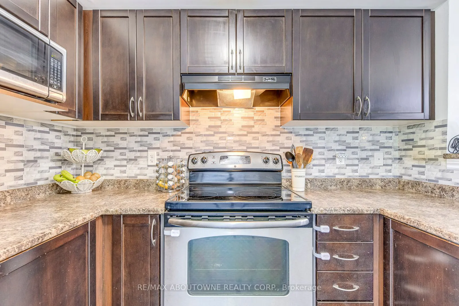 1370 Main Street E, #312