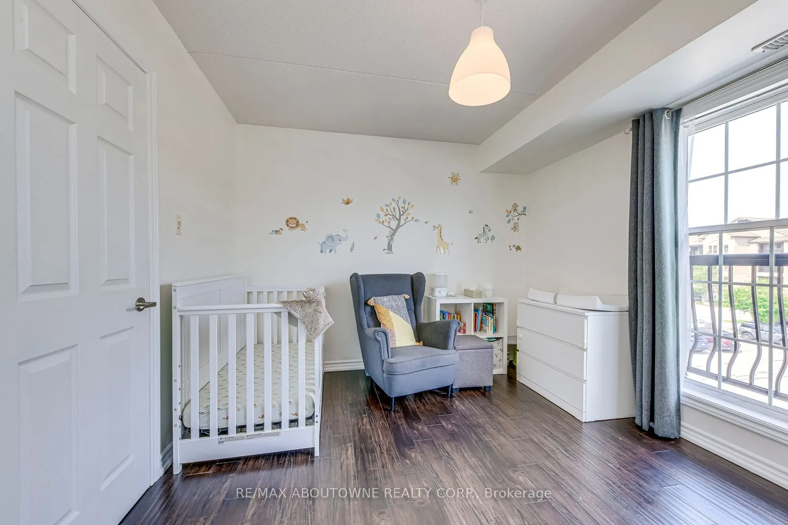 1370 Main Street E, #312