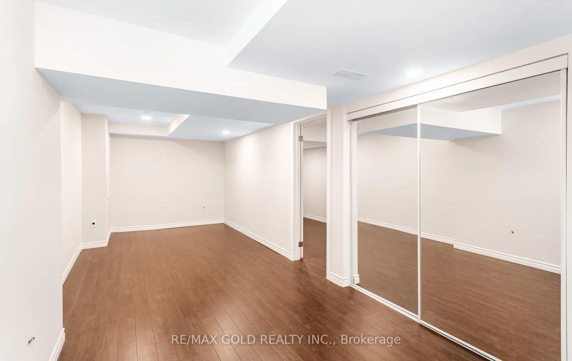 3129 Gladish Grove