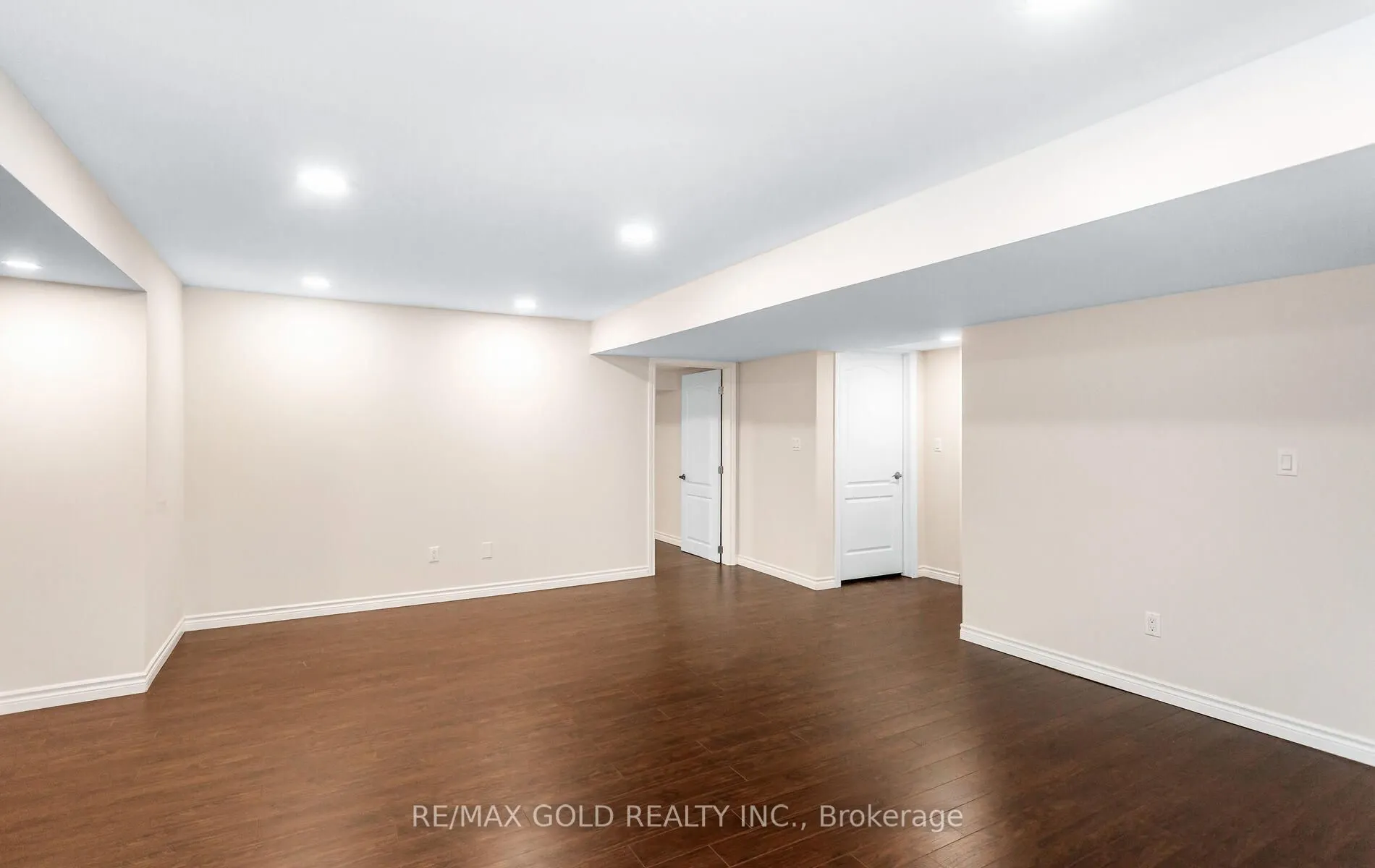 3129 Gladish Grove