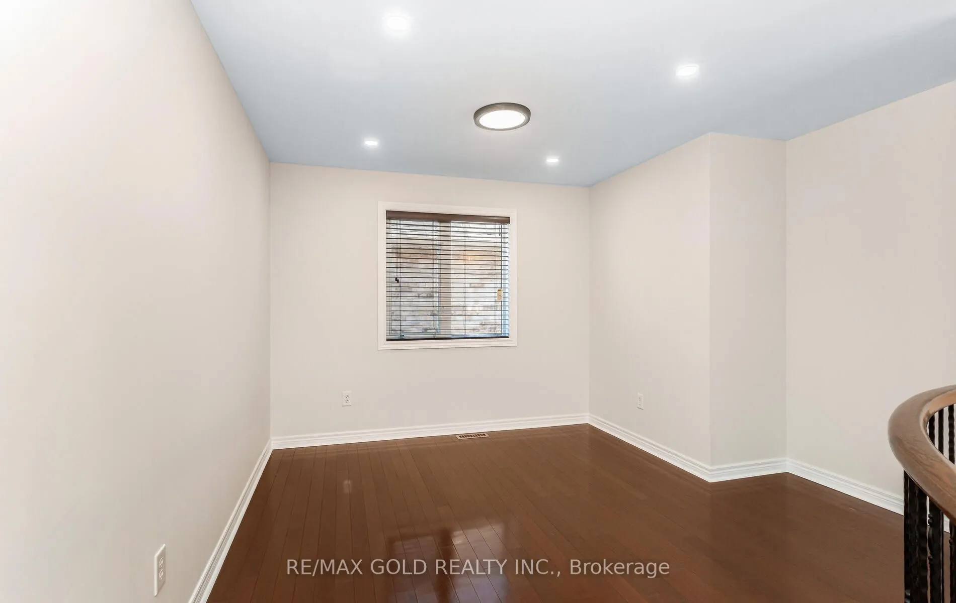 3129 Gladish Grove