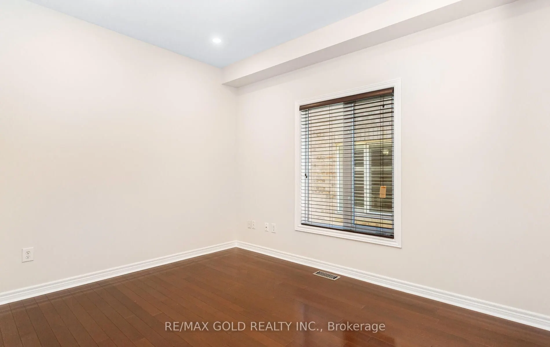 3129 Gladish Grove