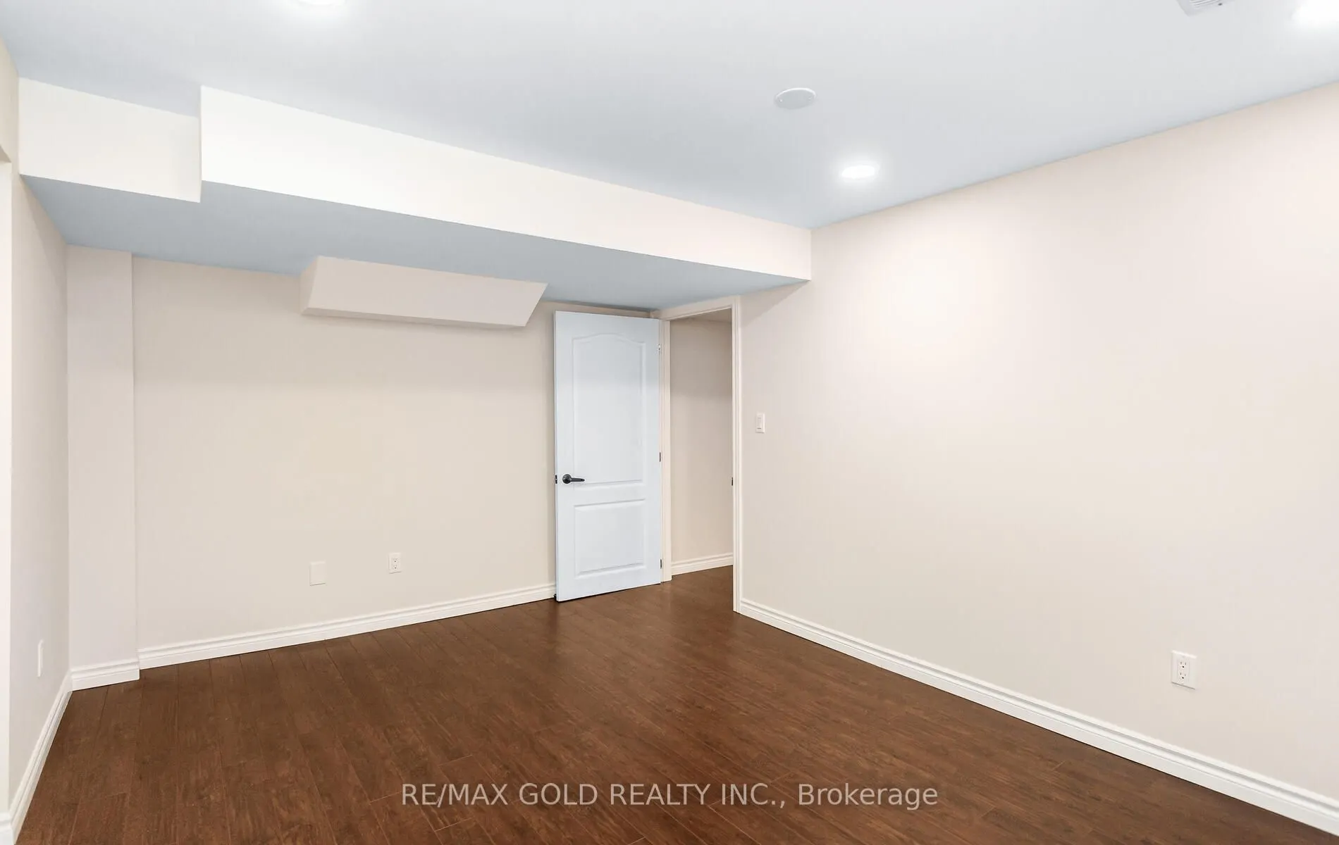 3129 Gladish Grove