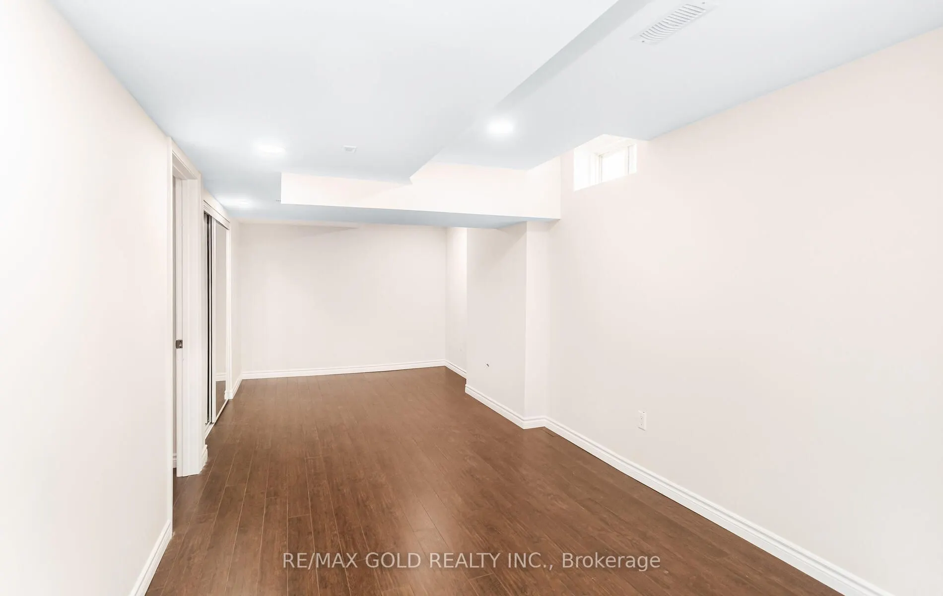 3129 Gladish Grove