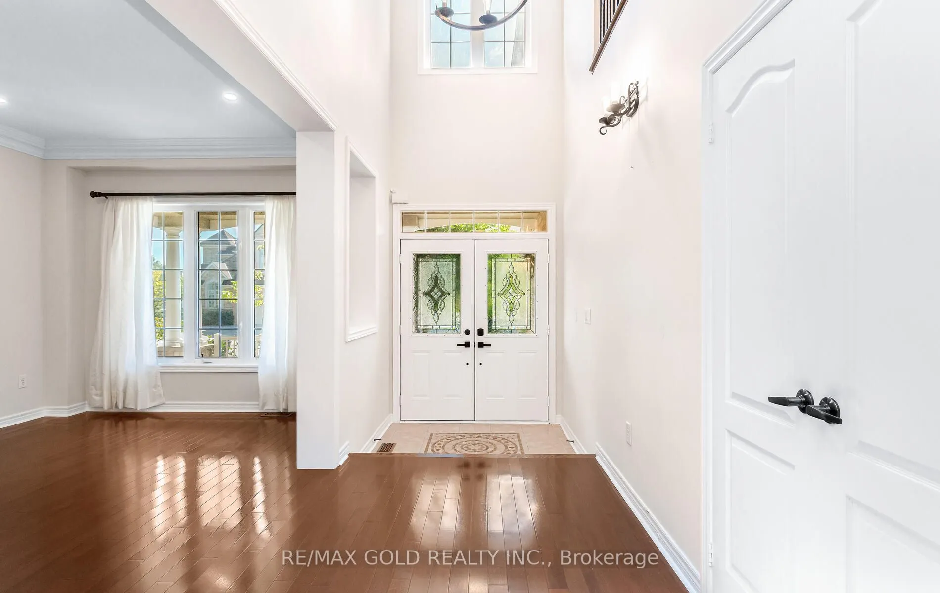 3129 Gladish Grove