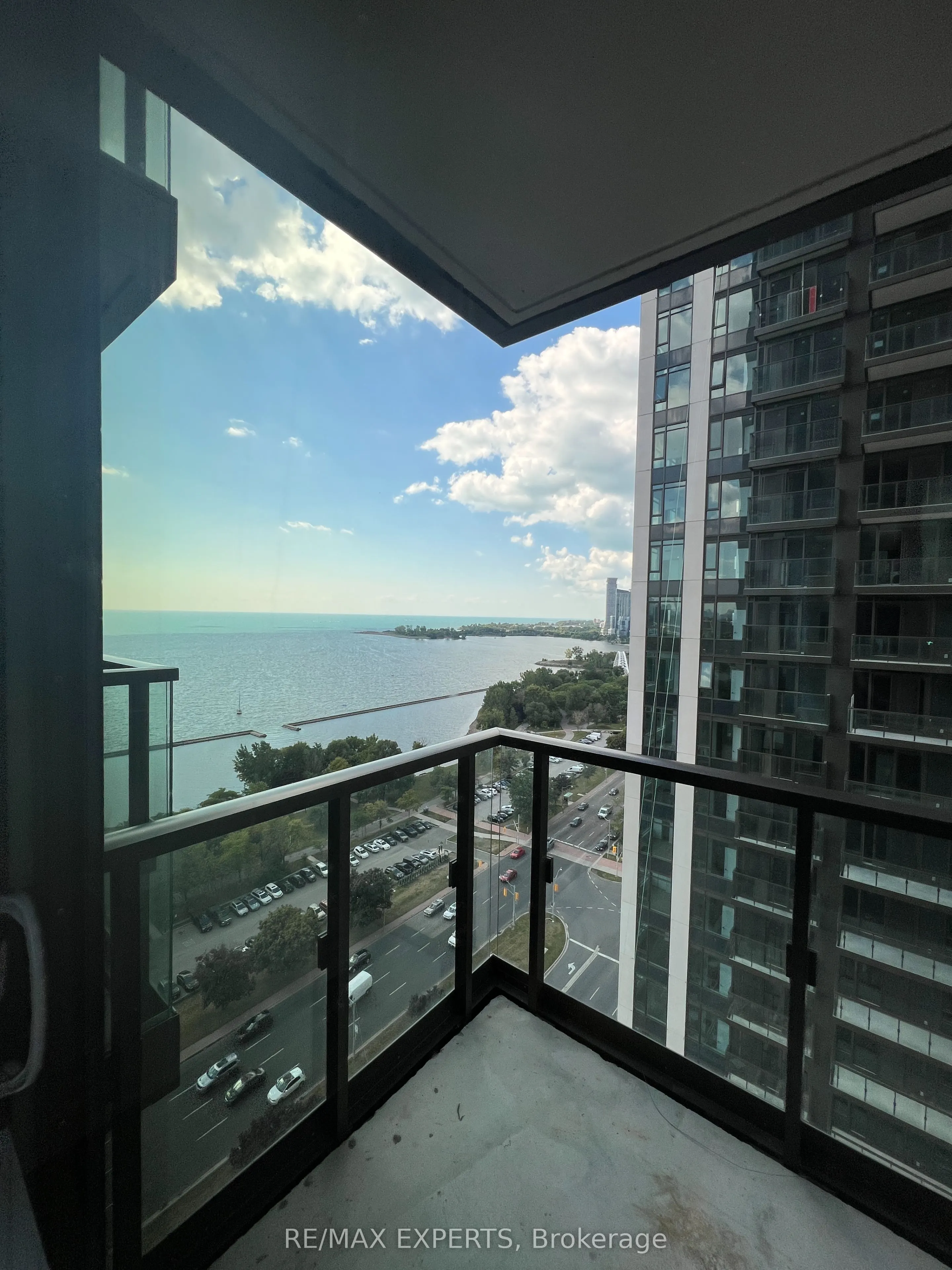 1926 LAKE SHORE Boulevard W, #2211