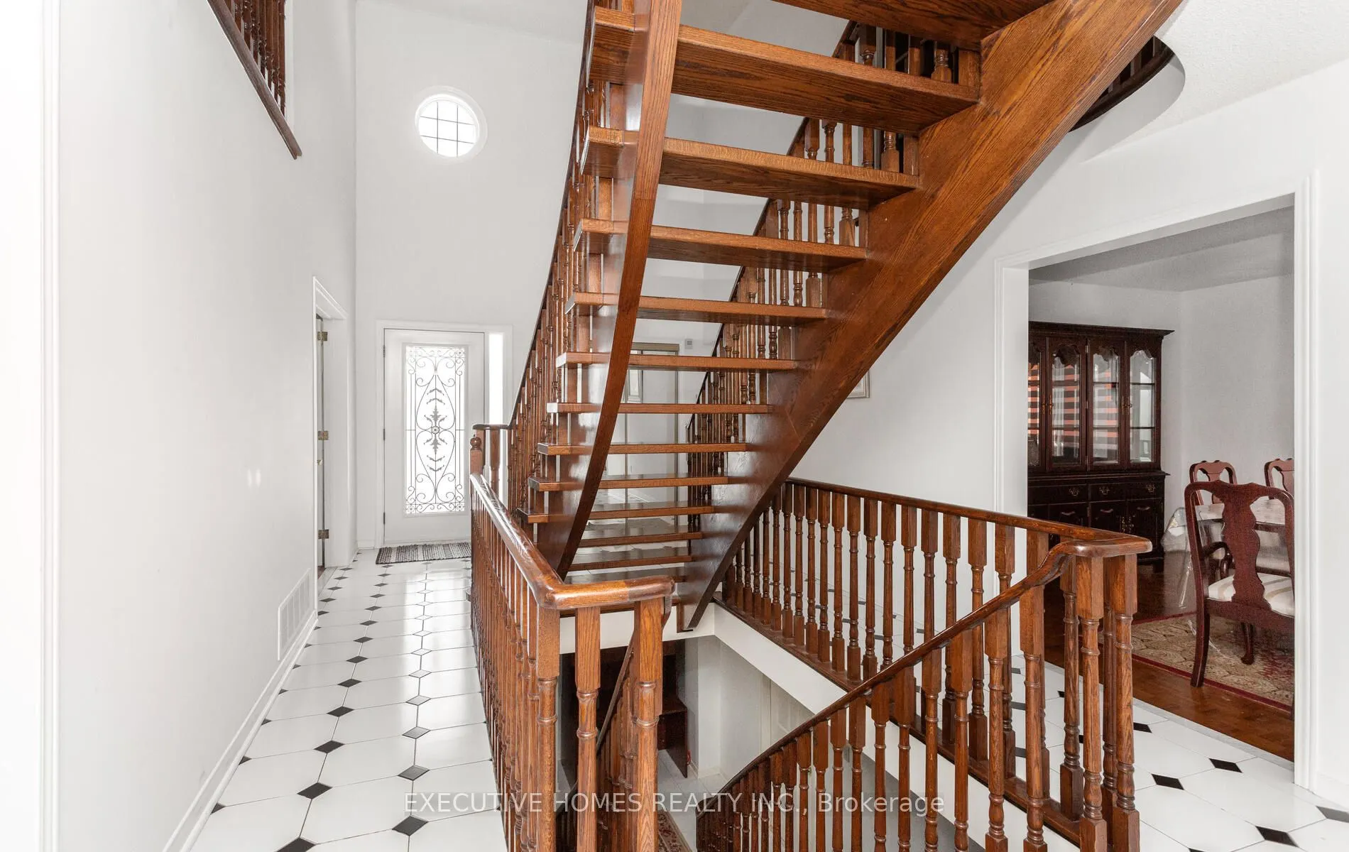 5489 Glen Erin Drive