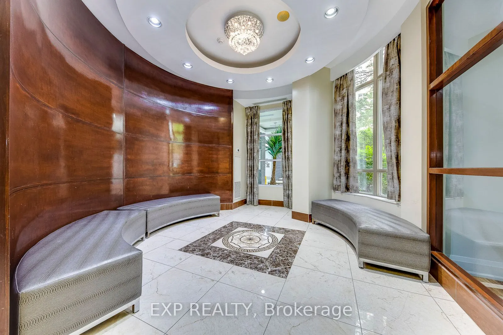 310 Burnhamthorpe Road, #2906