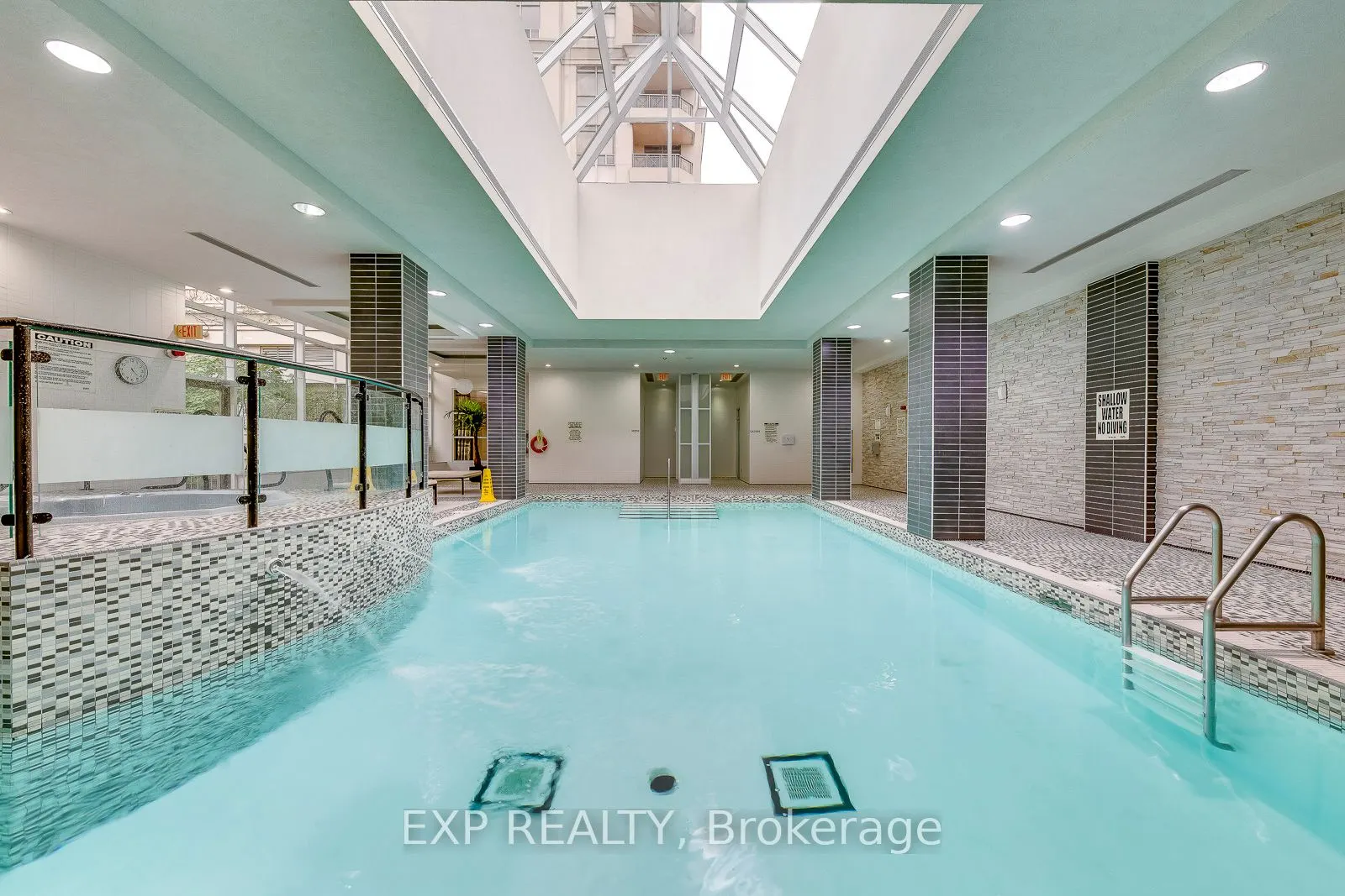 310 Burnhamthorpe Road, #2906