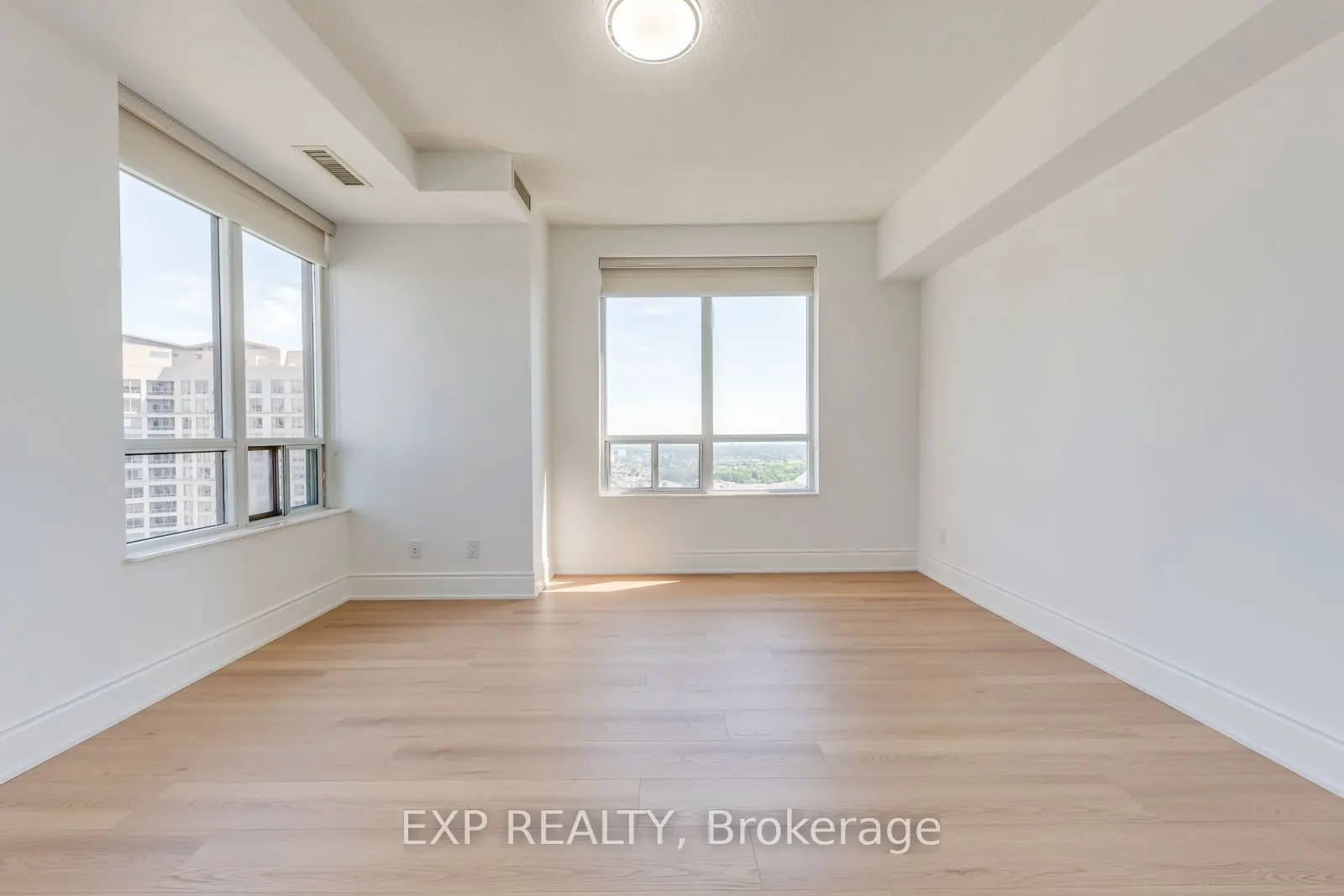 310 Burnhamthorpe Road, #2906