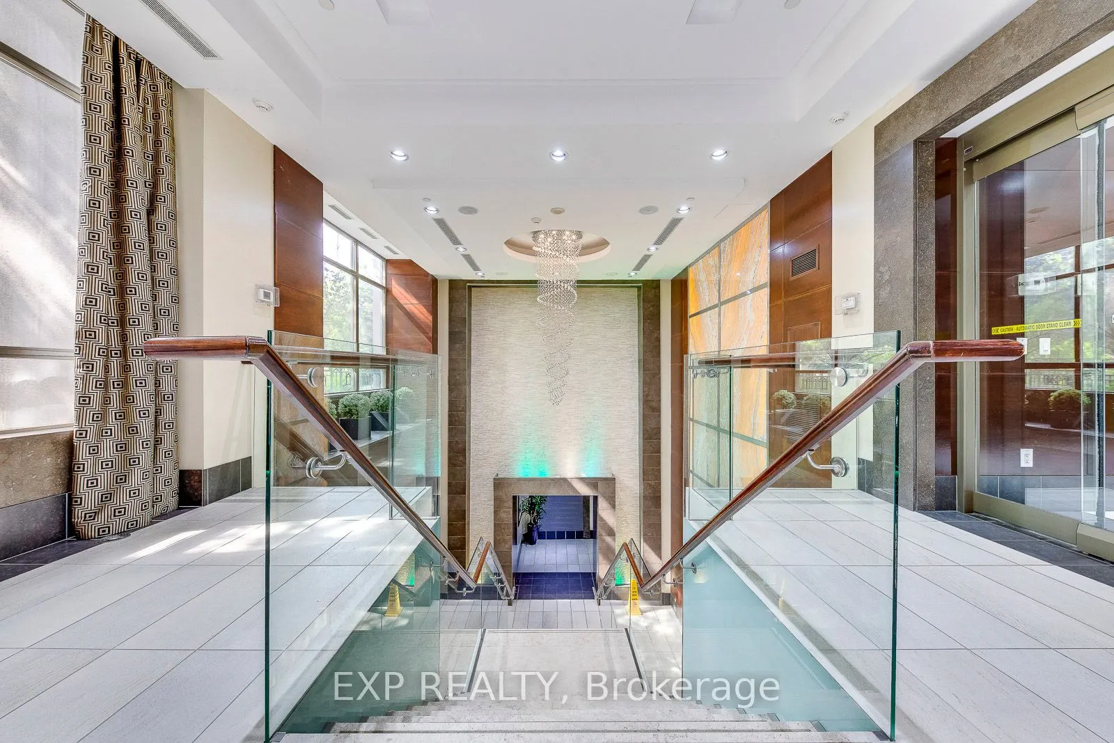 310 Burnhamthorpe Road, #2906