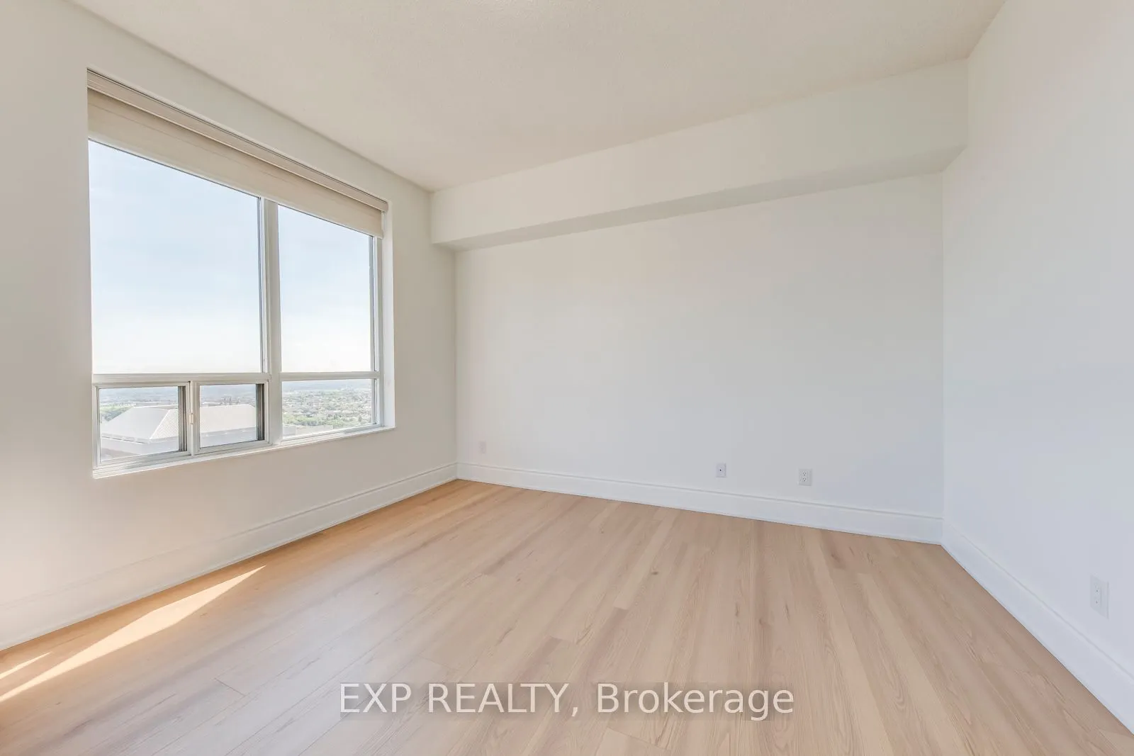 310 Burnhamthorpe Road, #2906