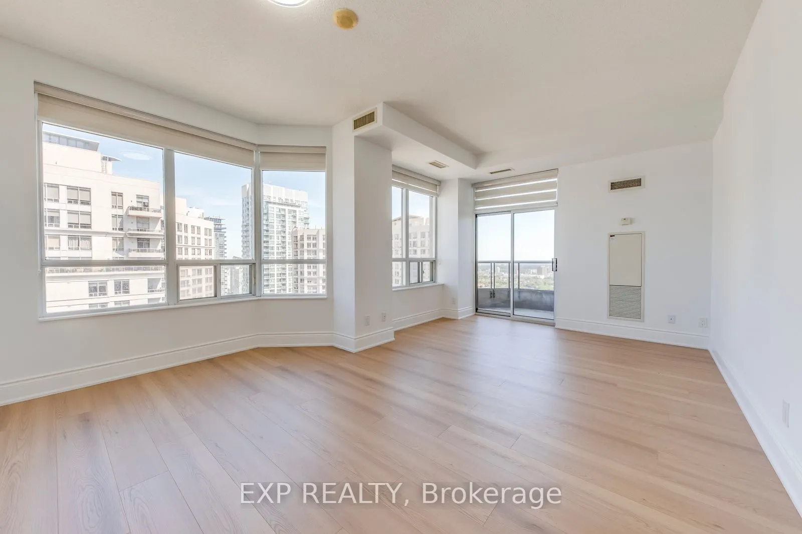 310 Burnhamthorpe Road, #2906