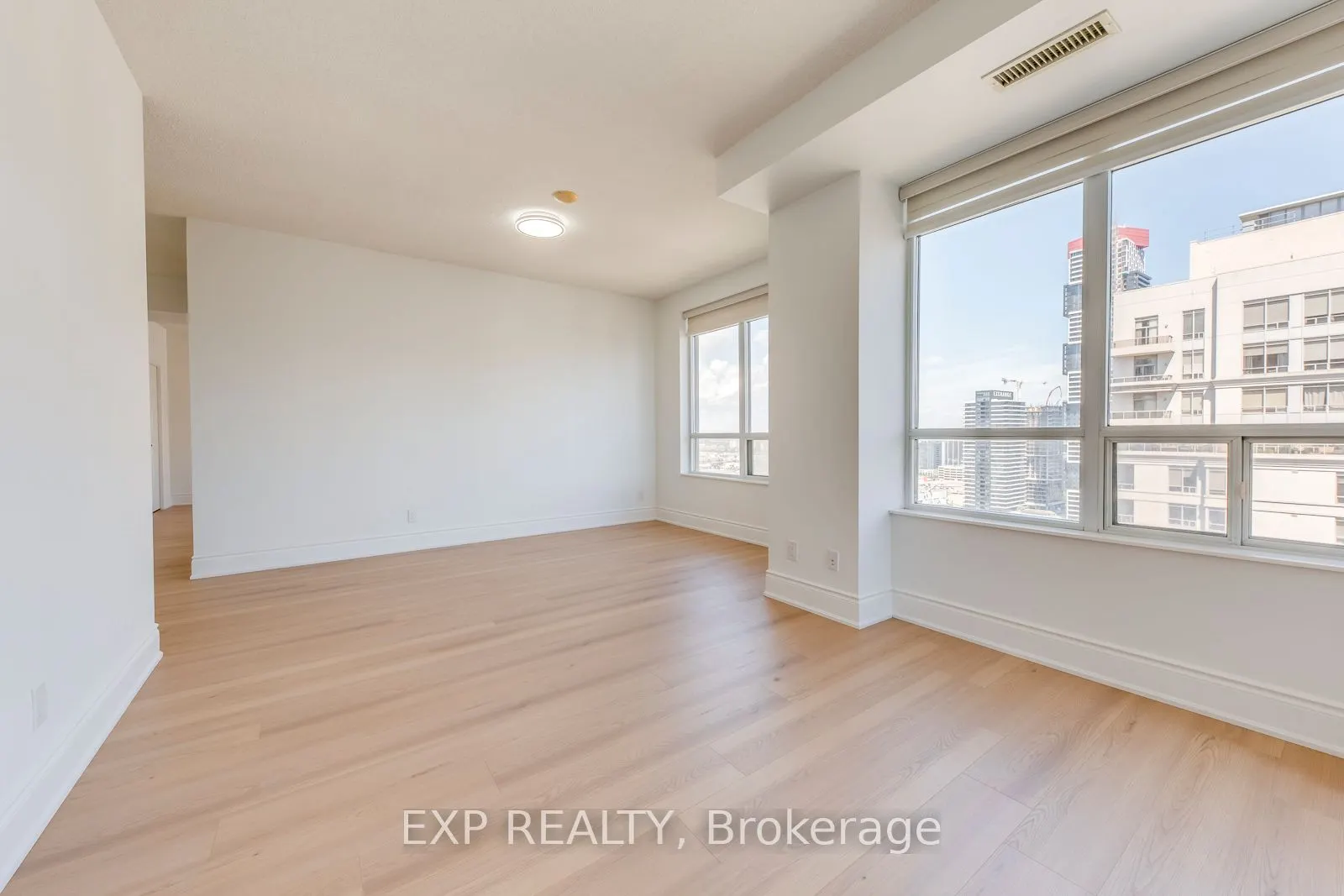 310 Burnhamthorpe Road, #2906