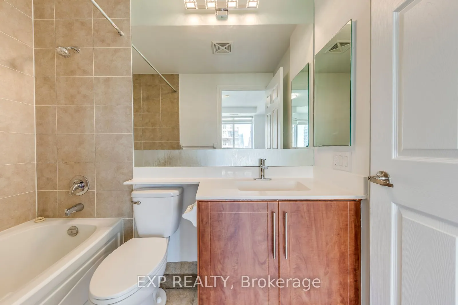 310 Burnhamthorpe Road, #2906