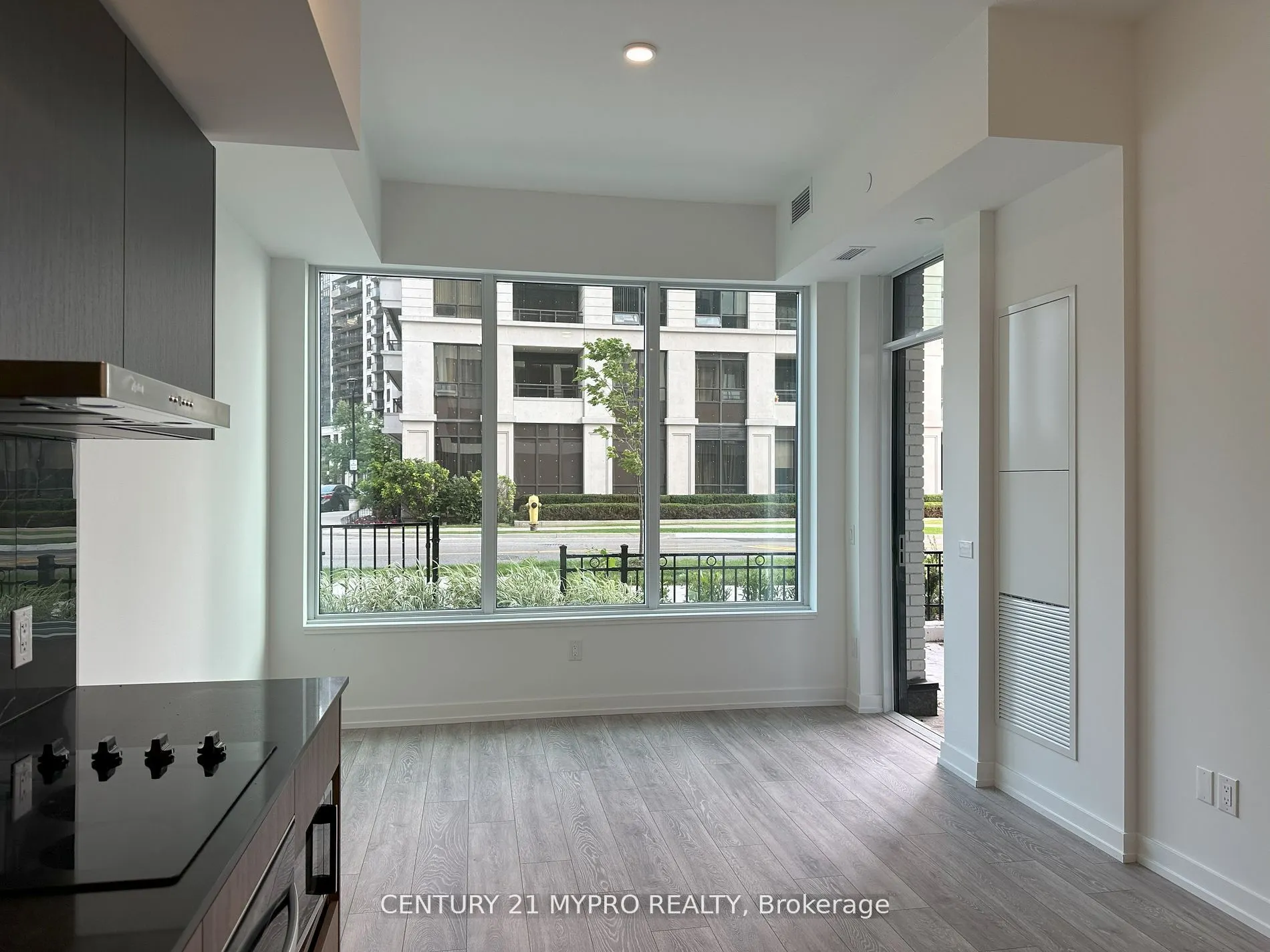 1100 Sheppard Avenue W, #105