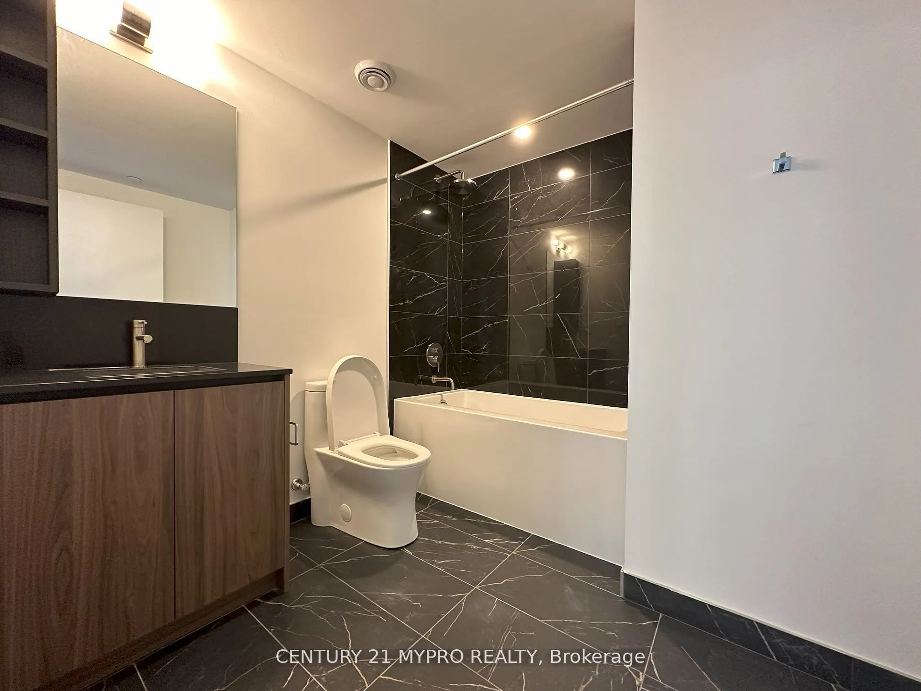 1100 Sheppard Avenue W, #105