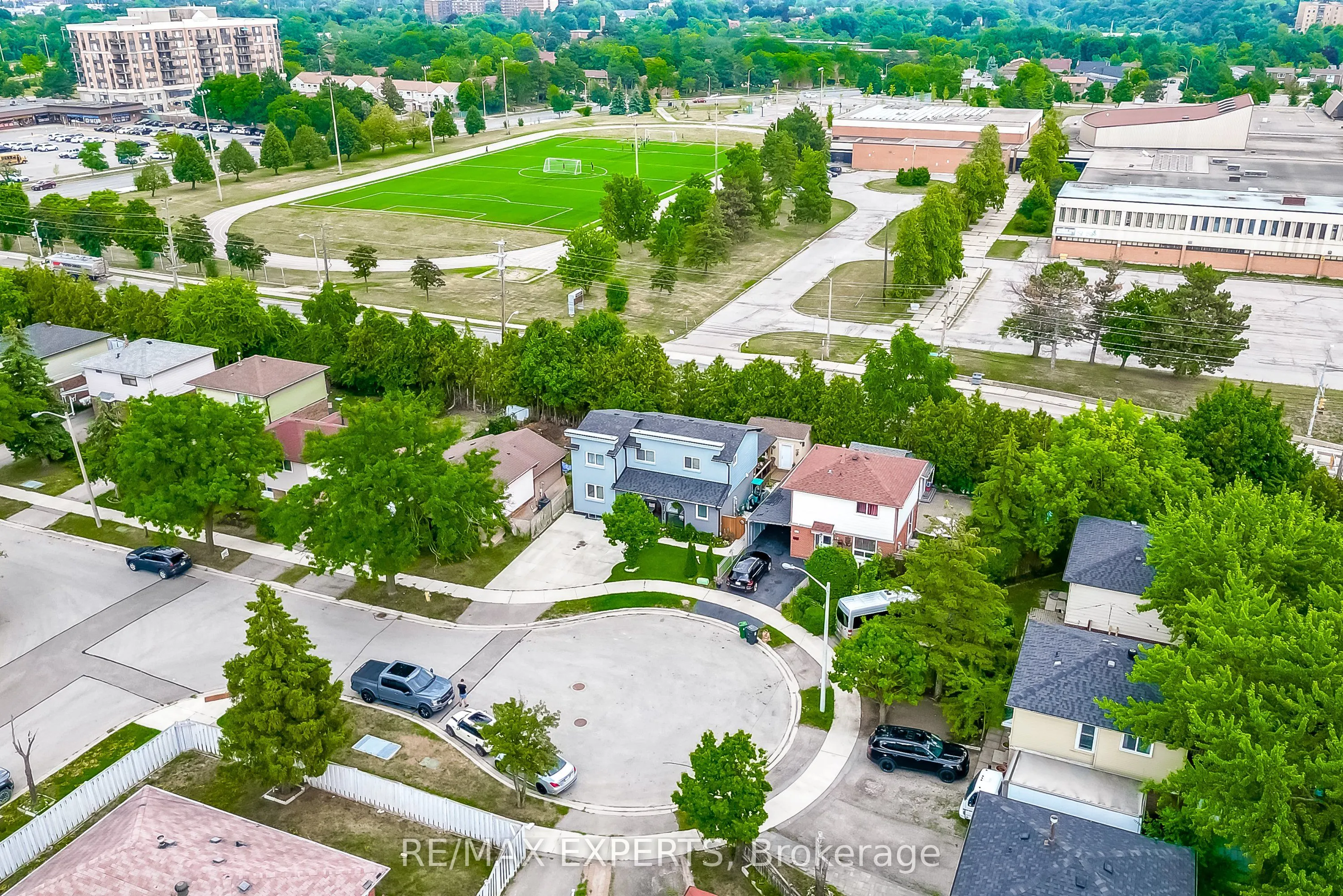 31 Shalom Crescent