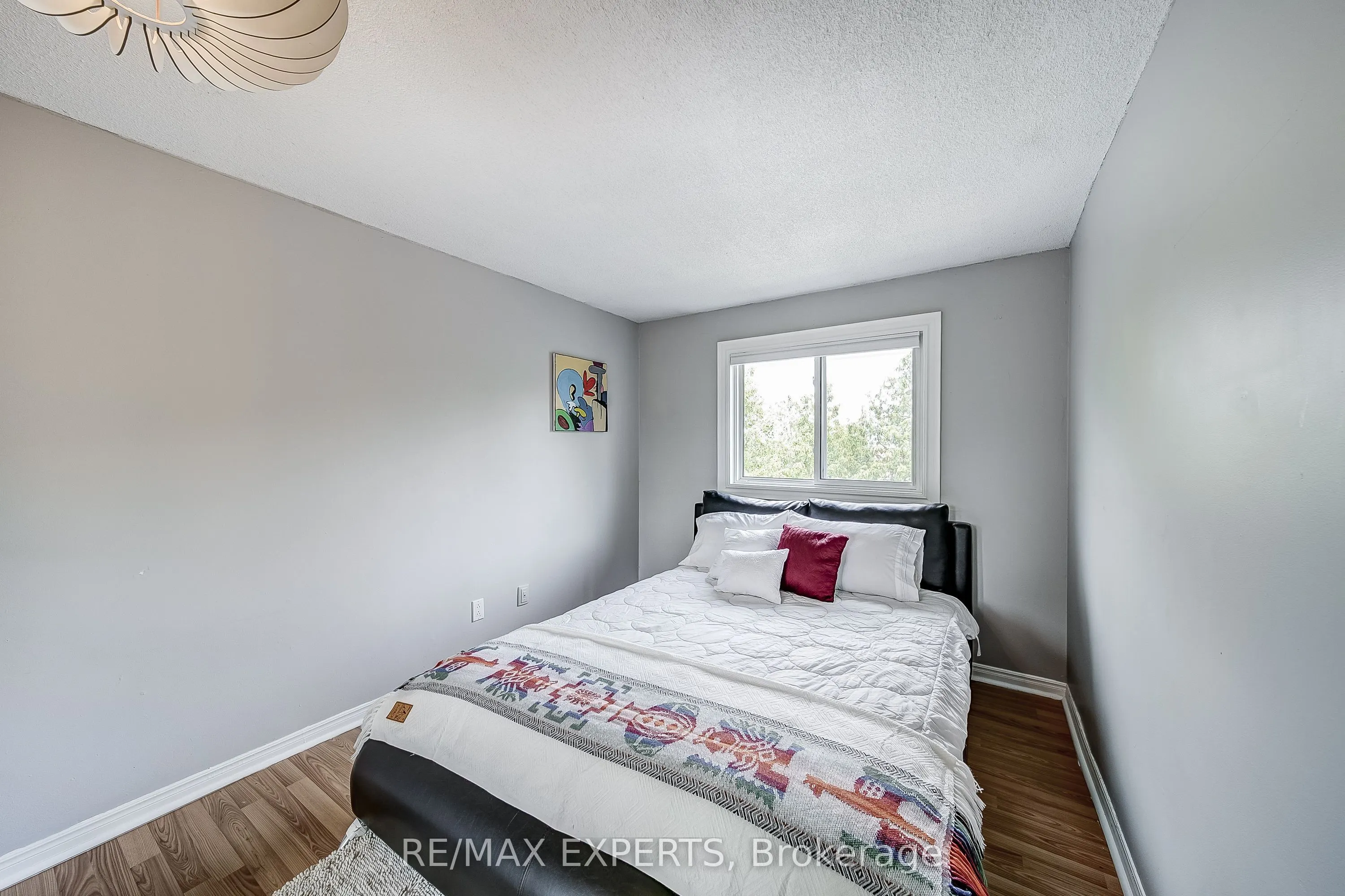 31 Shalom Crescent