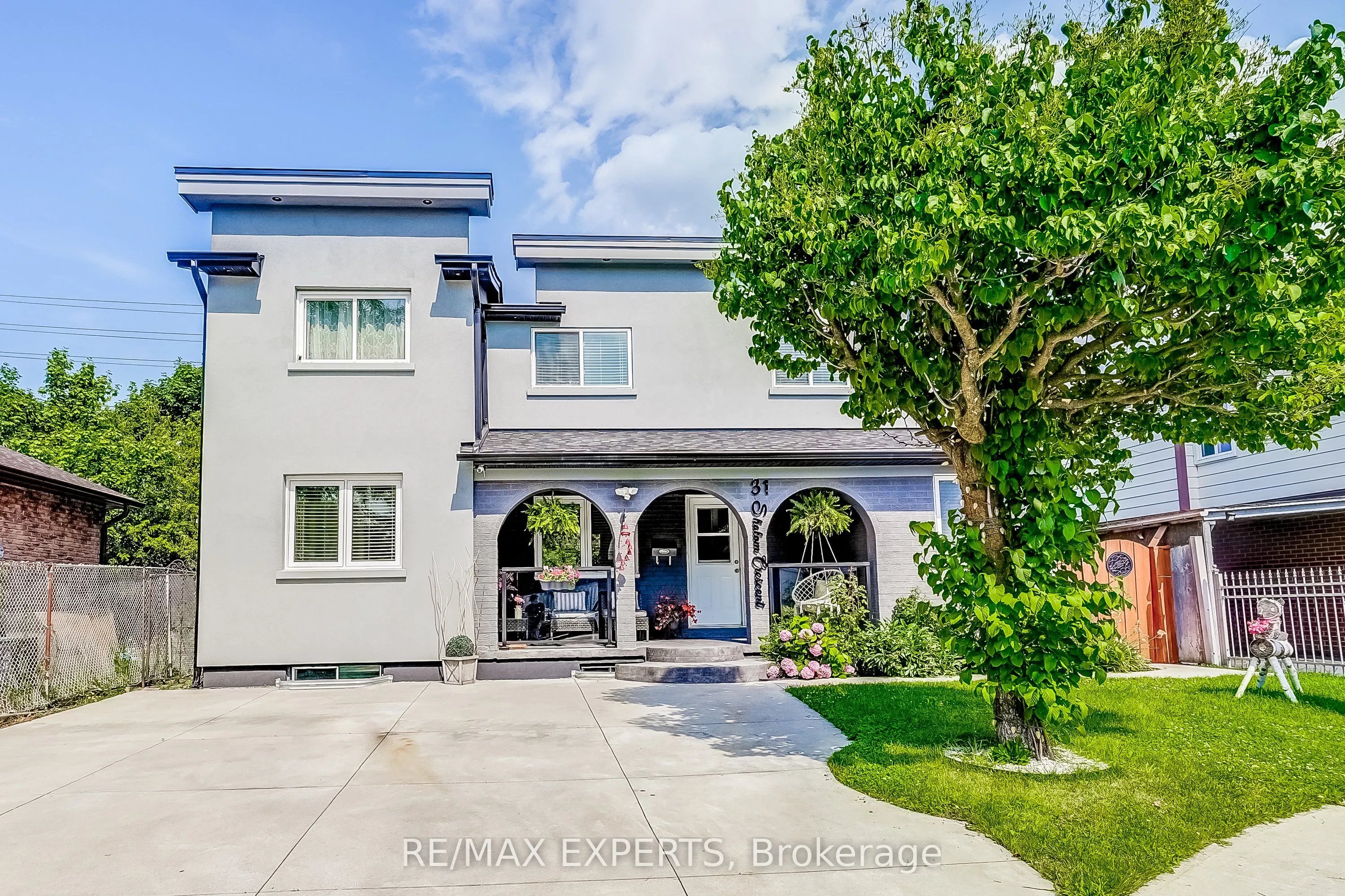 31 Shalom Crescent